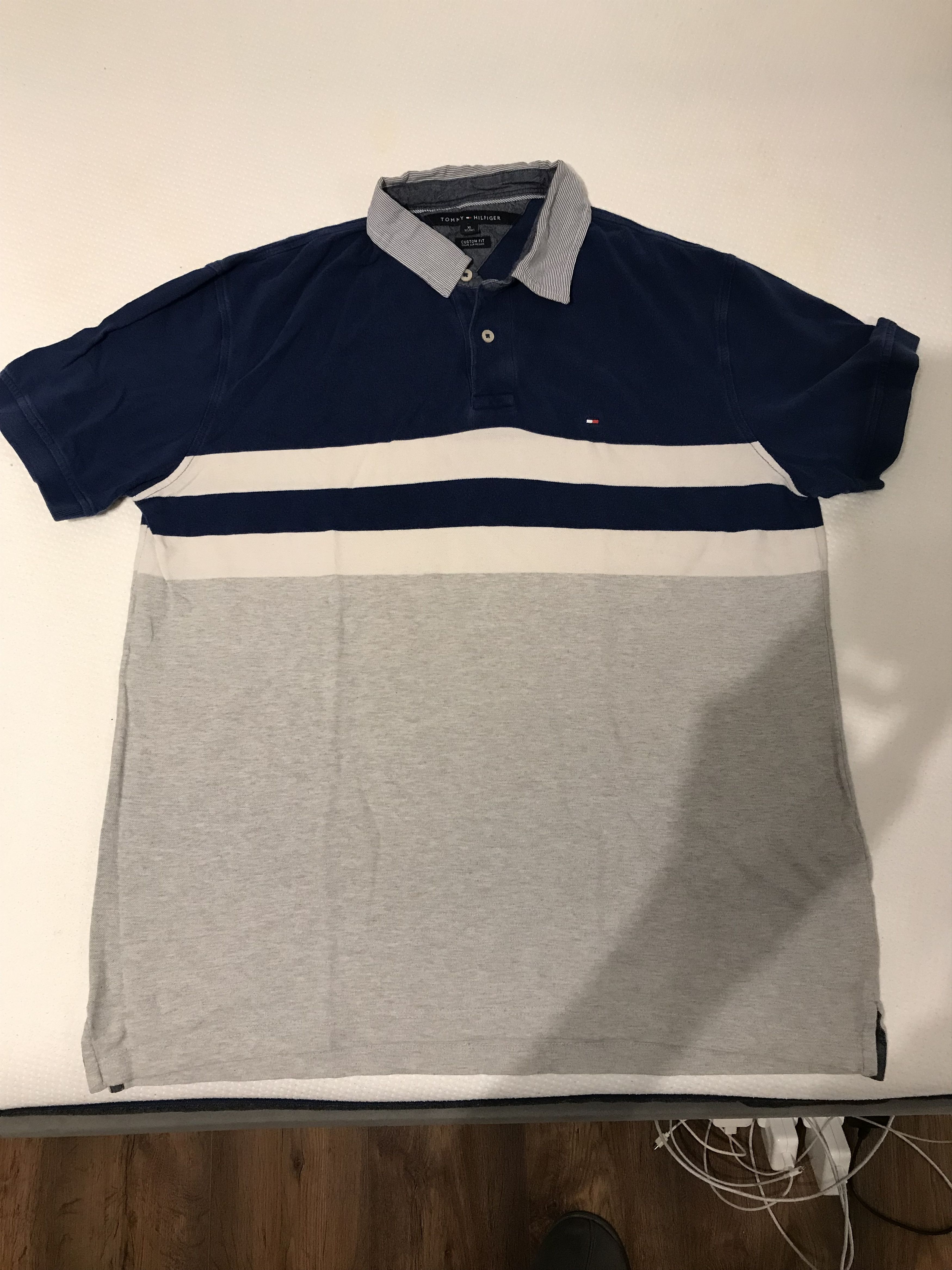 Tommy Hilfiger Tommy Hilfiger Blue / Grey Polo T-Shirt Size US XL / EU 56 / 4 - 1 Thumbnail
