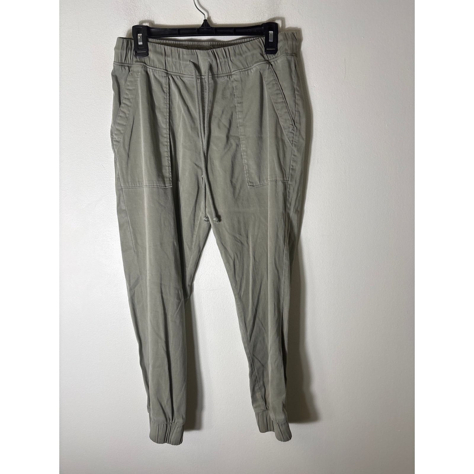 Bella Dahl Bella Dahl Grayish Green Pull On Joggers Sz M Size 28" / US 6 / IT 42 - 1 Thumbnail