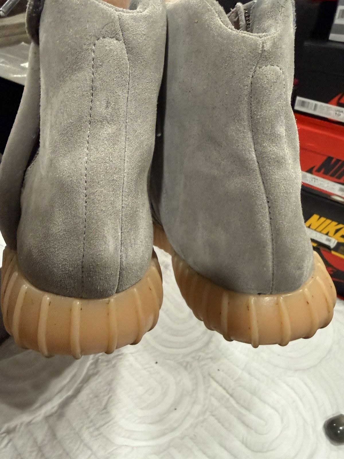 Yeezy Yeezy boost 750 grey/ soles glow size 10.5 Size US 10.5 / EU 43-44 - 5 Thumbnail