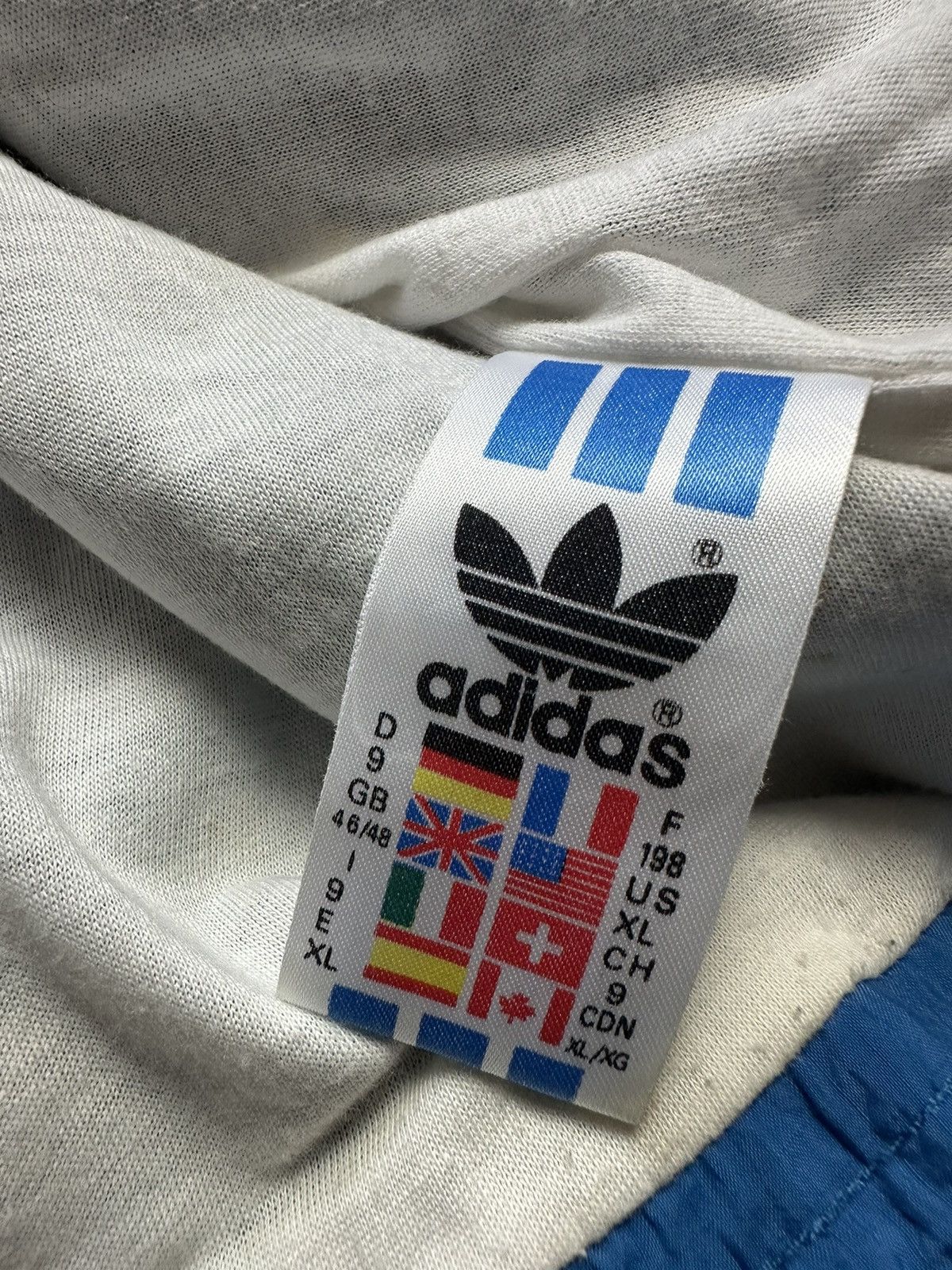 Adidas × Vintage Vintage adidas track jacket size XL rare Size US XL / EU 56 / 4 - 12 Thumbnail