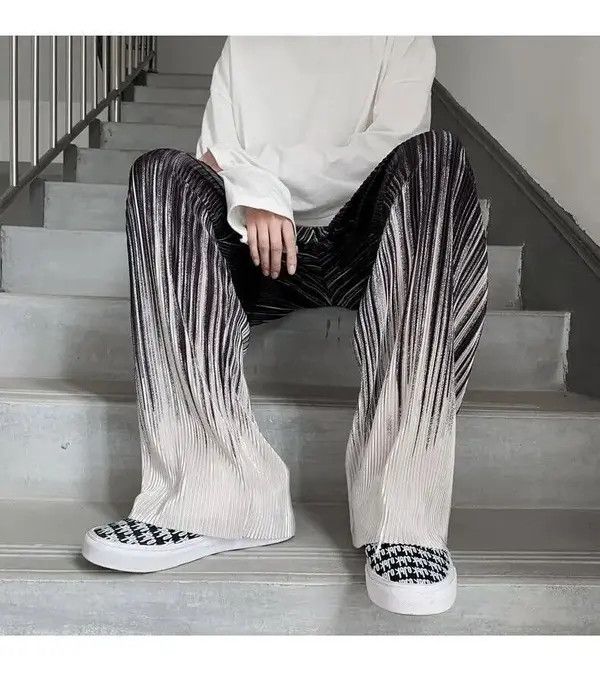 image of Vintage Man Casual Pants Harajuku Wide Leg Oversize in Black/White, Men's (Size 30)