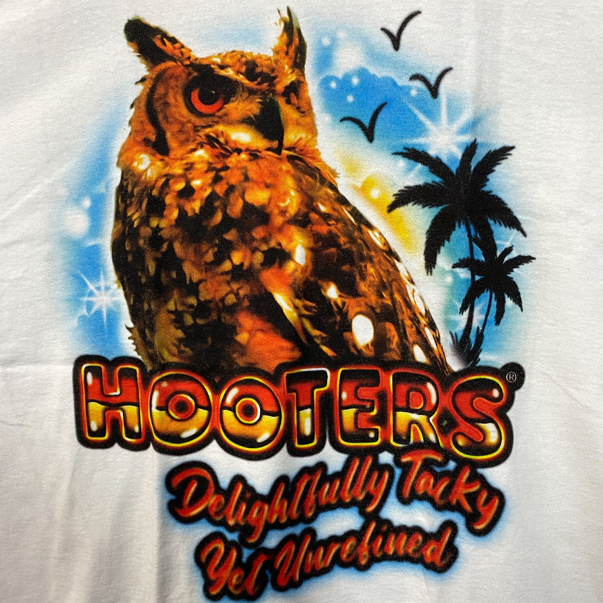 Ripple Junction Hooters Delightfully Tacky Yet Unrefined T-Shirt Large Size US L / EU 52-54 / 3 - 2 Thumbnail