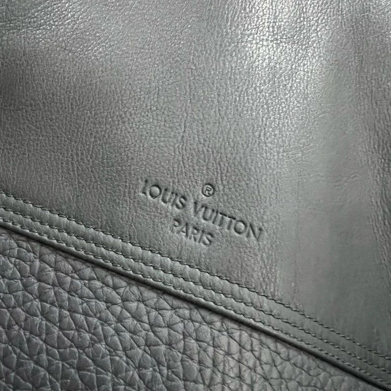 Louis Vuitton Louis Vuitton Patchwork small logo embossed leather jacket Size US S / EU 44-46 / 1 - 3 Thumbnail
