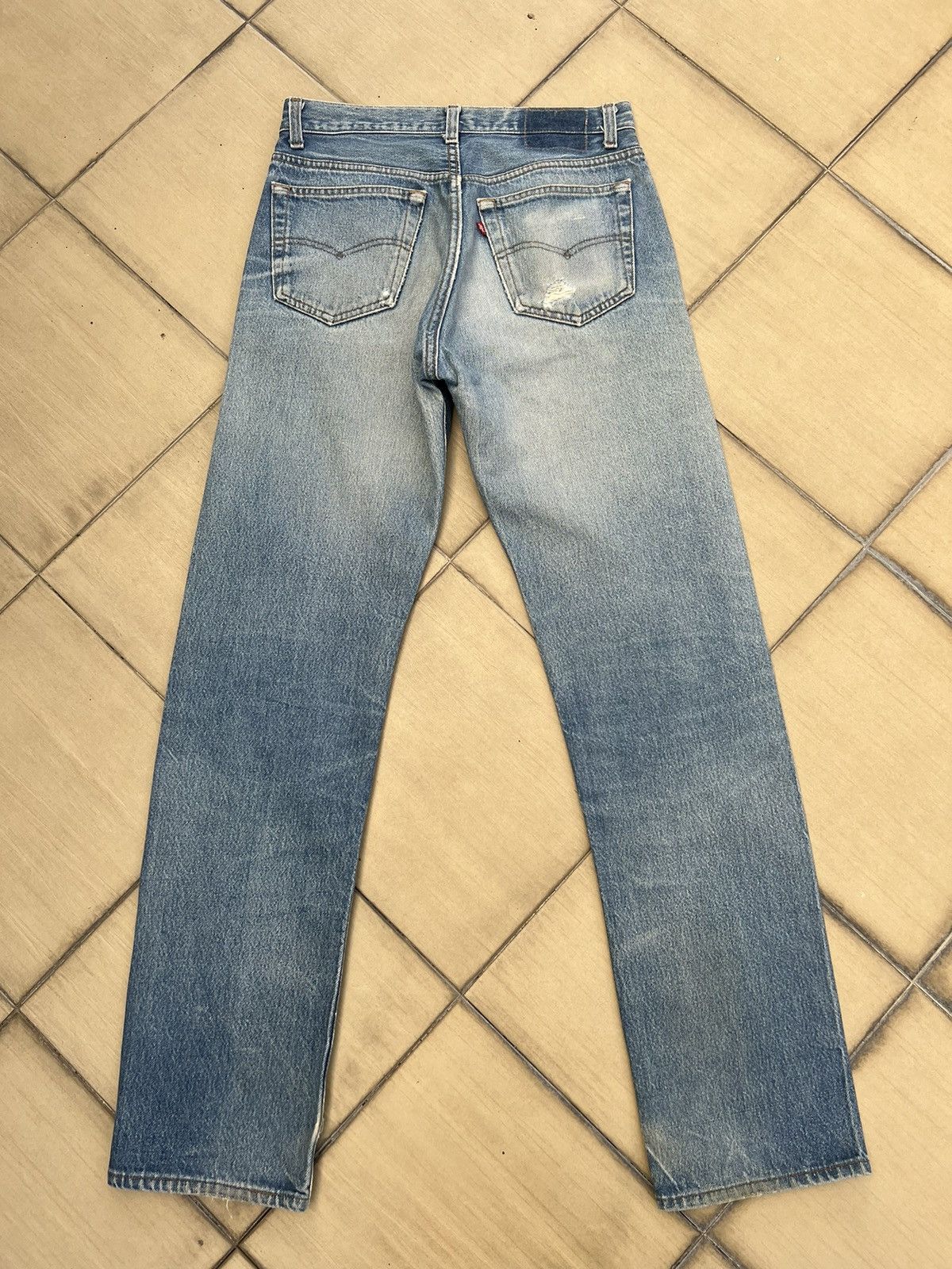 Levi's Vintage 80s Levi’s 501 Distressed Faded Blue Denim Jeans Size US 30 / EU 46 - 2 Thumbnail