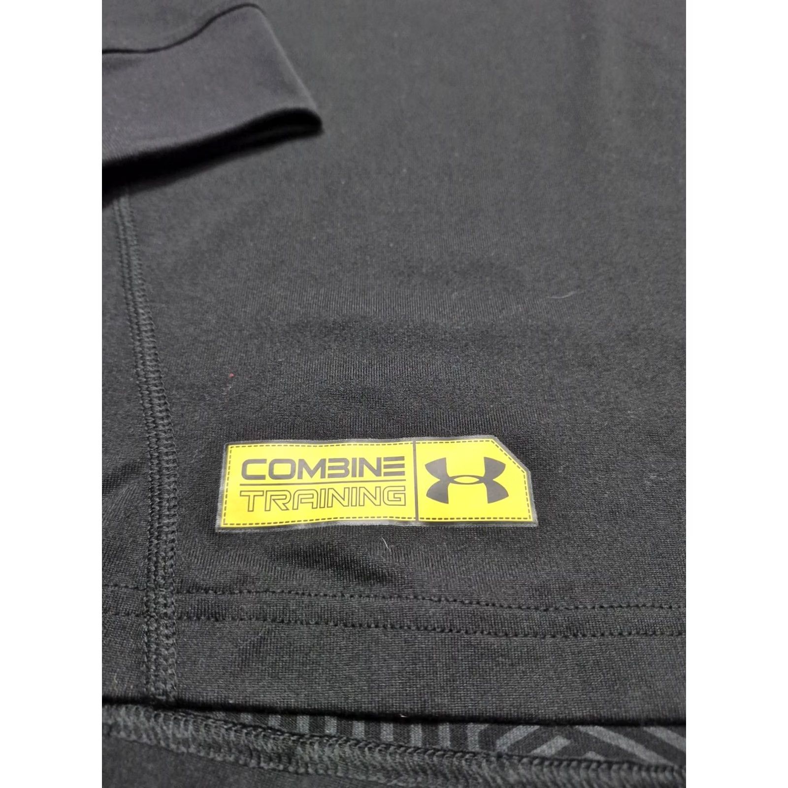 Under Armour Under Armour ColdGear Infrared Shirt Mens XL Black Long Sleeve 1/4 Zip Fitted Size US XL / EU 56 / 4 - 3 Thumbnail