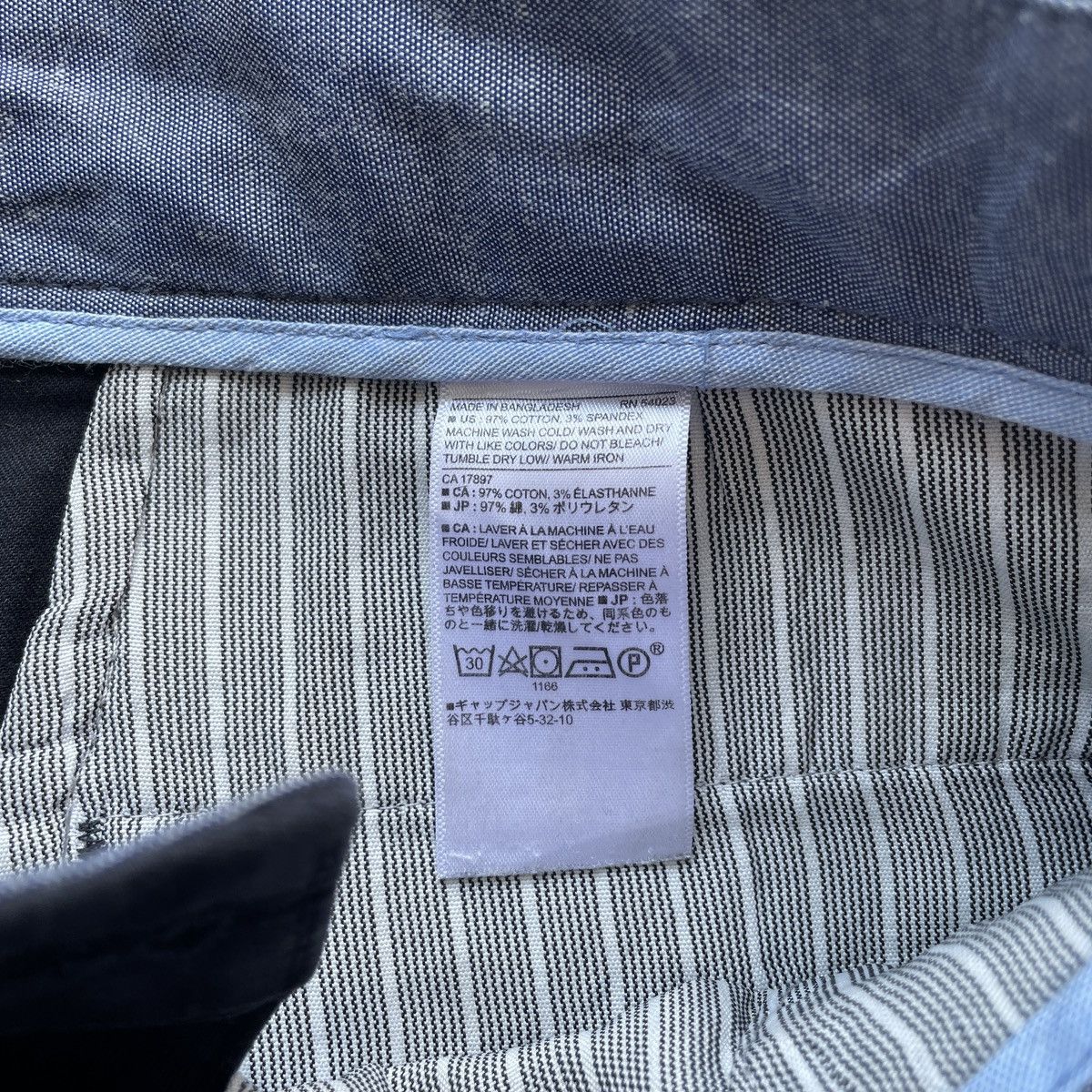 Banana Republic Vintage Banana Republic Black Faded Chinos Trousers Pants Size US 33 - 8 Thumbnail