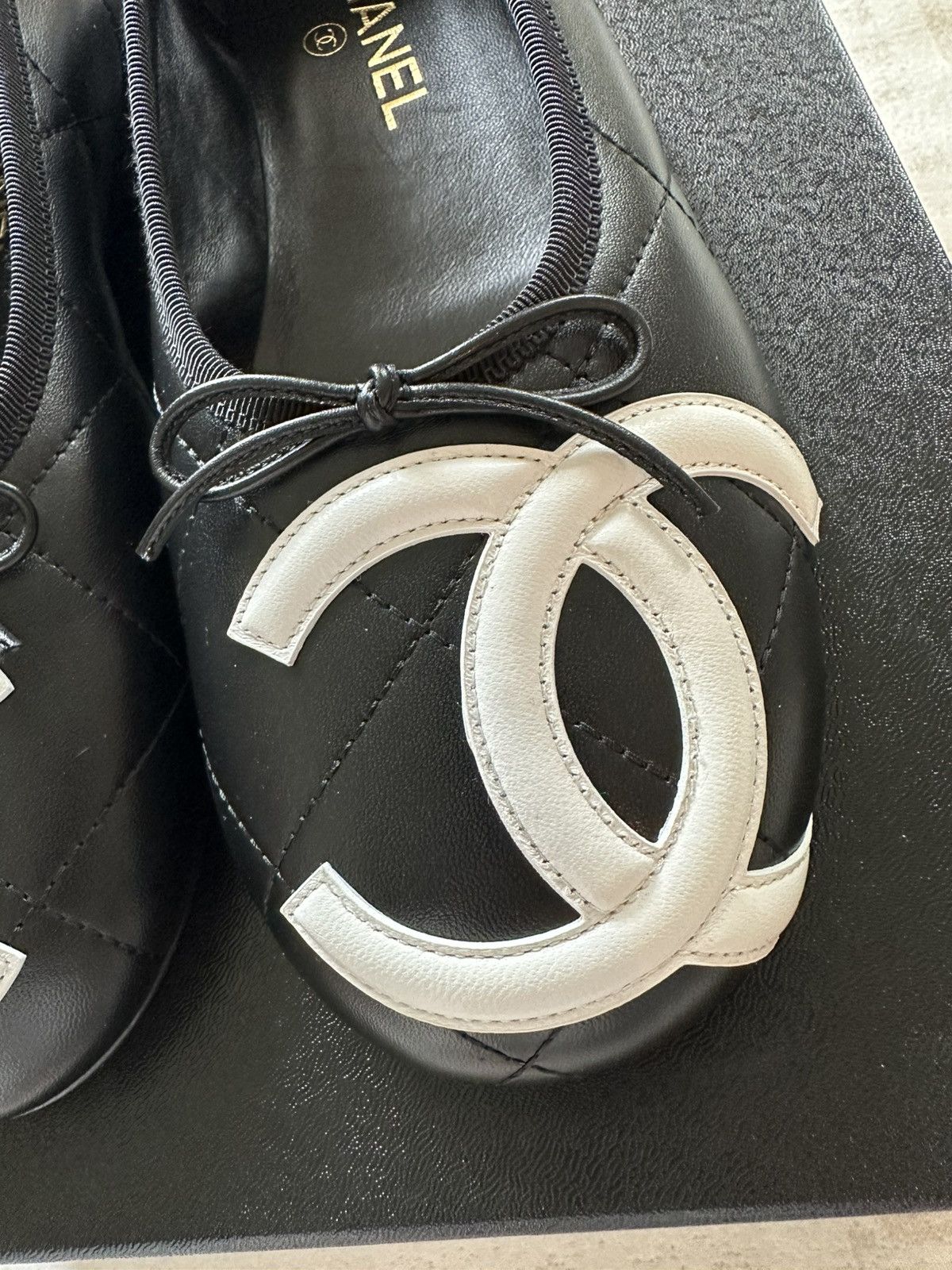 Chanel Chanel 2026M coco beach Cambon flats Black color size 39.5 Size US 9.5 / IT 39.5 - 3 Thumbnail