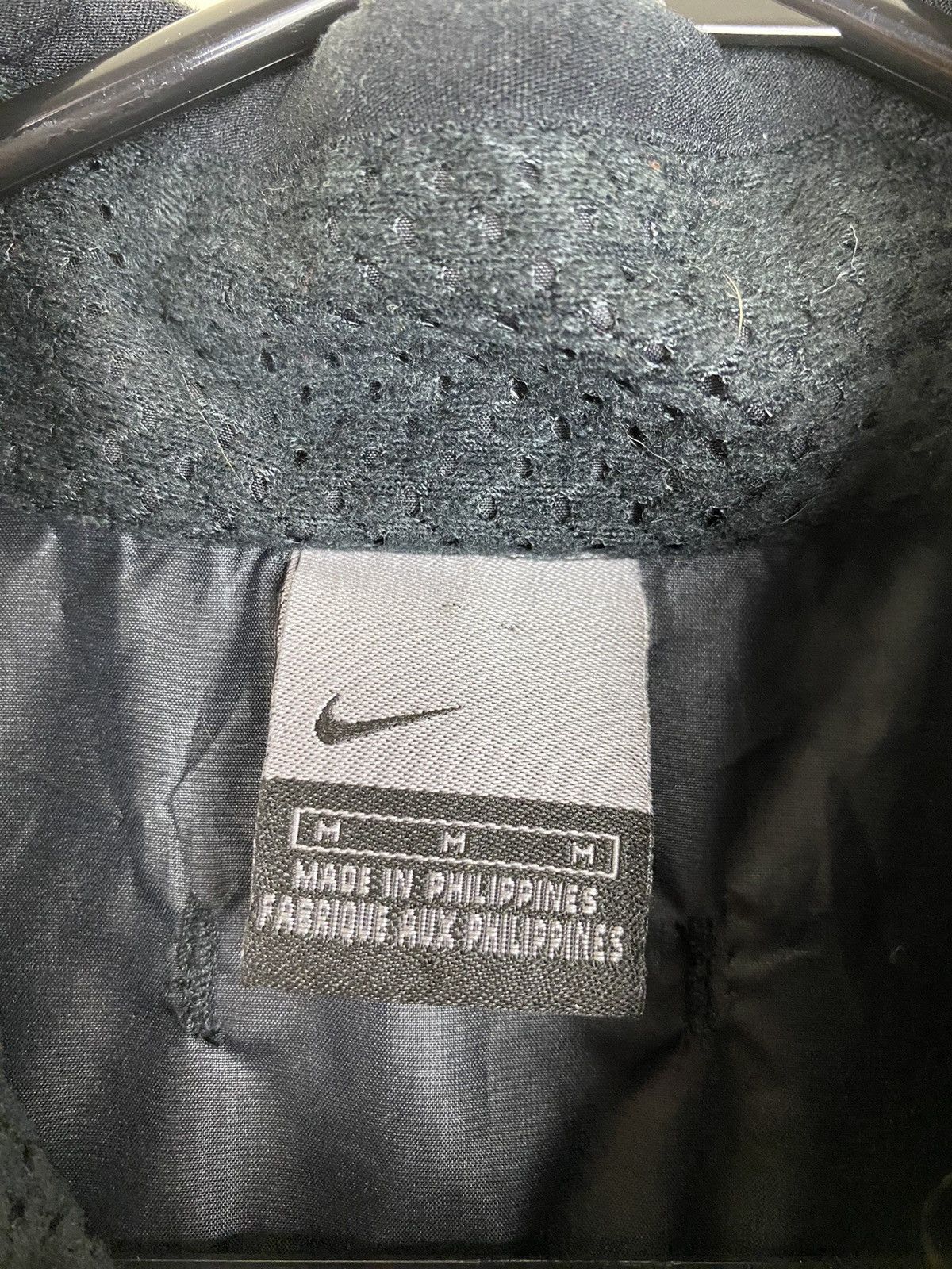 Nike Vintage Nike Mesh Stripe Vest Jacket Zip Y2K Silver tag Size US M / EU 48-50 / 2 - 4 Thumbnail