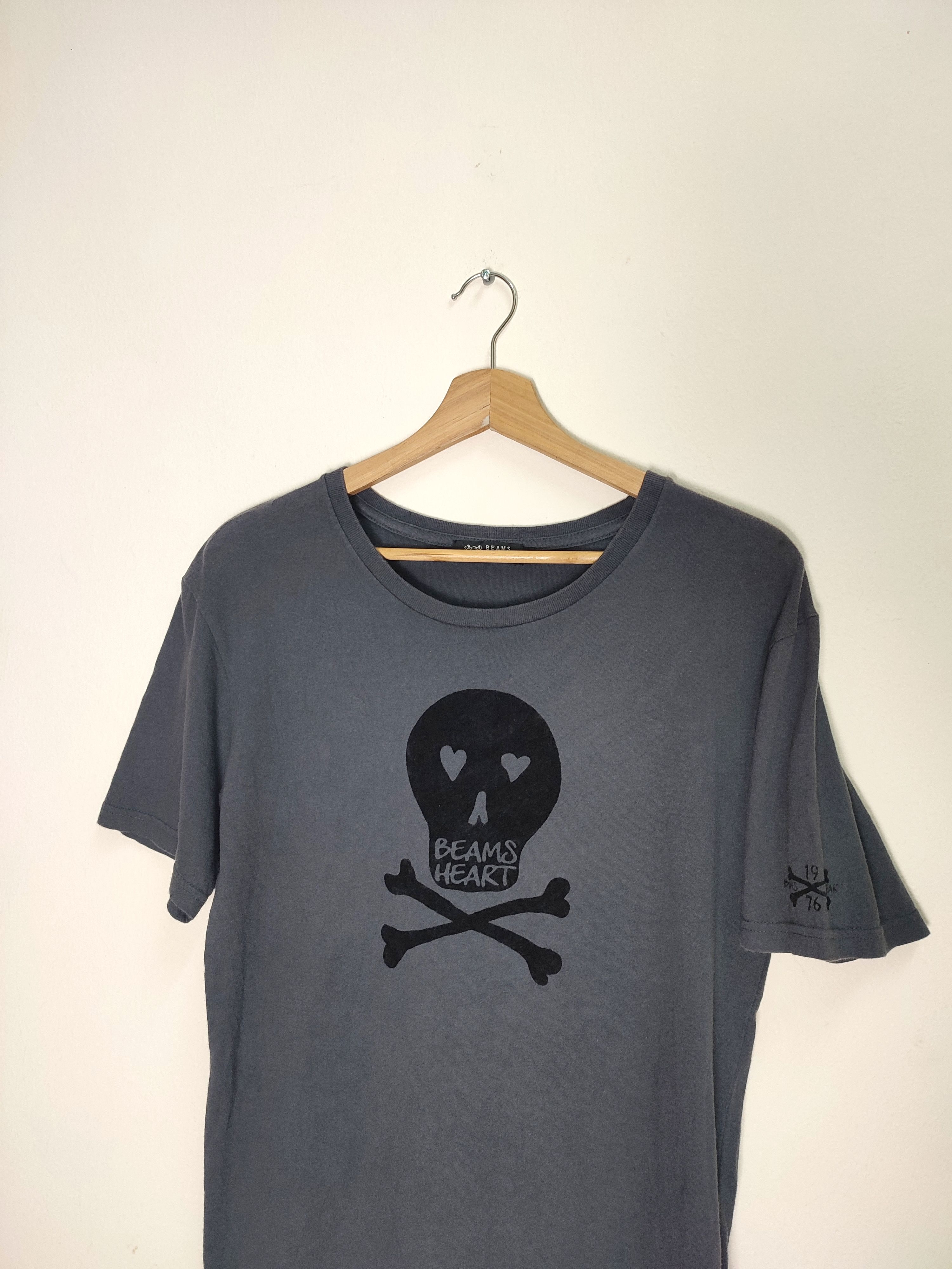 Beams Japan Beams Heart Crossbones Vintage Tees Size US M / EU 48-50 / 2 - 2 Thumbnail