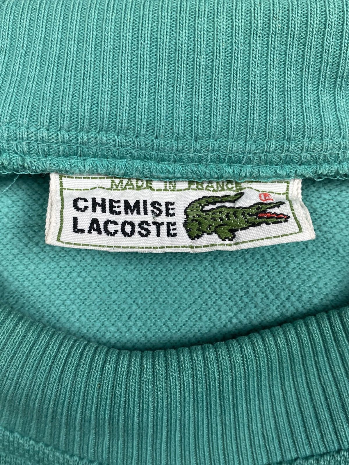 Lacoste Vtg Chemise Lacoste Tonal Embossed Logo Crewneck Sweatshirt Size US L / EU 52-54 / 3 - 11 Thumbnail