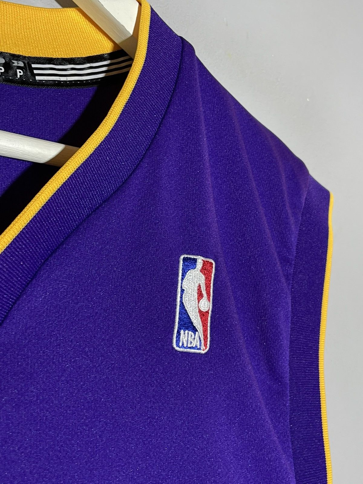 NBA #16 Gasol L.A Lakers Adidas Y2k NBA Basketball Jersey Size US S / EU 44-46 / 1 - 5 Thumbnail