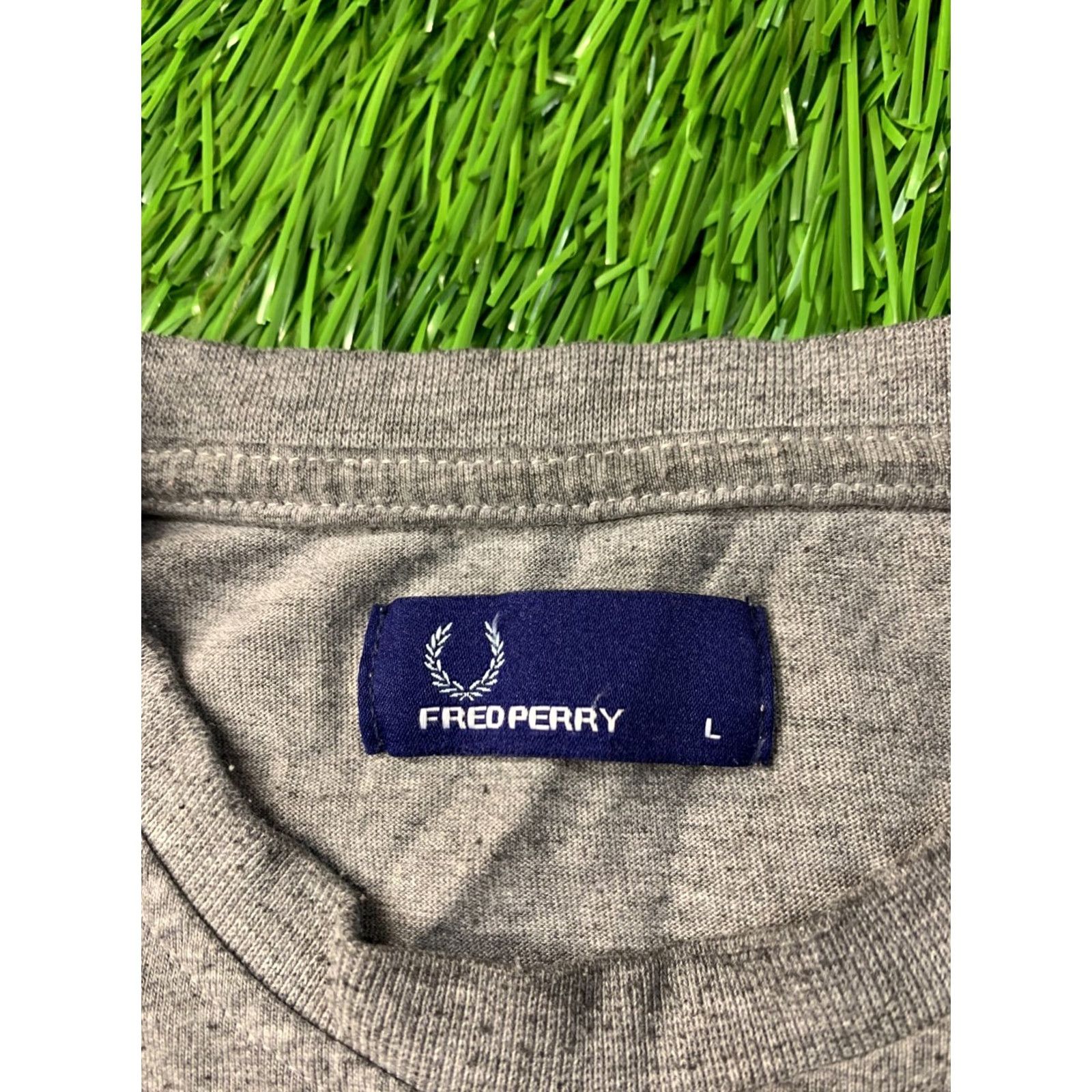 Fred Perry Nike Fred Perry Shirt Mens T-Shirt Jersey Cotton Size L Gray Short Sleeve Crew Neck Basic Shirt Regular Fit Vintage No Size US L / EU 52-54 / 3 - 5 Thumbnail