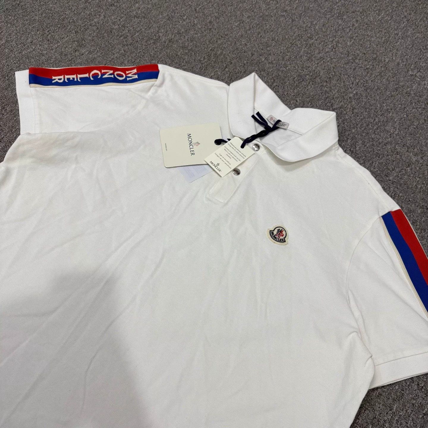 Moncler Moncler Unused XXXL Logo Embroidered Half-Button SS Polo Size US XXL / EU 58 / 5 - 3 Thumbnail