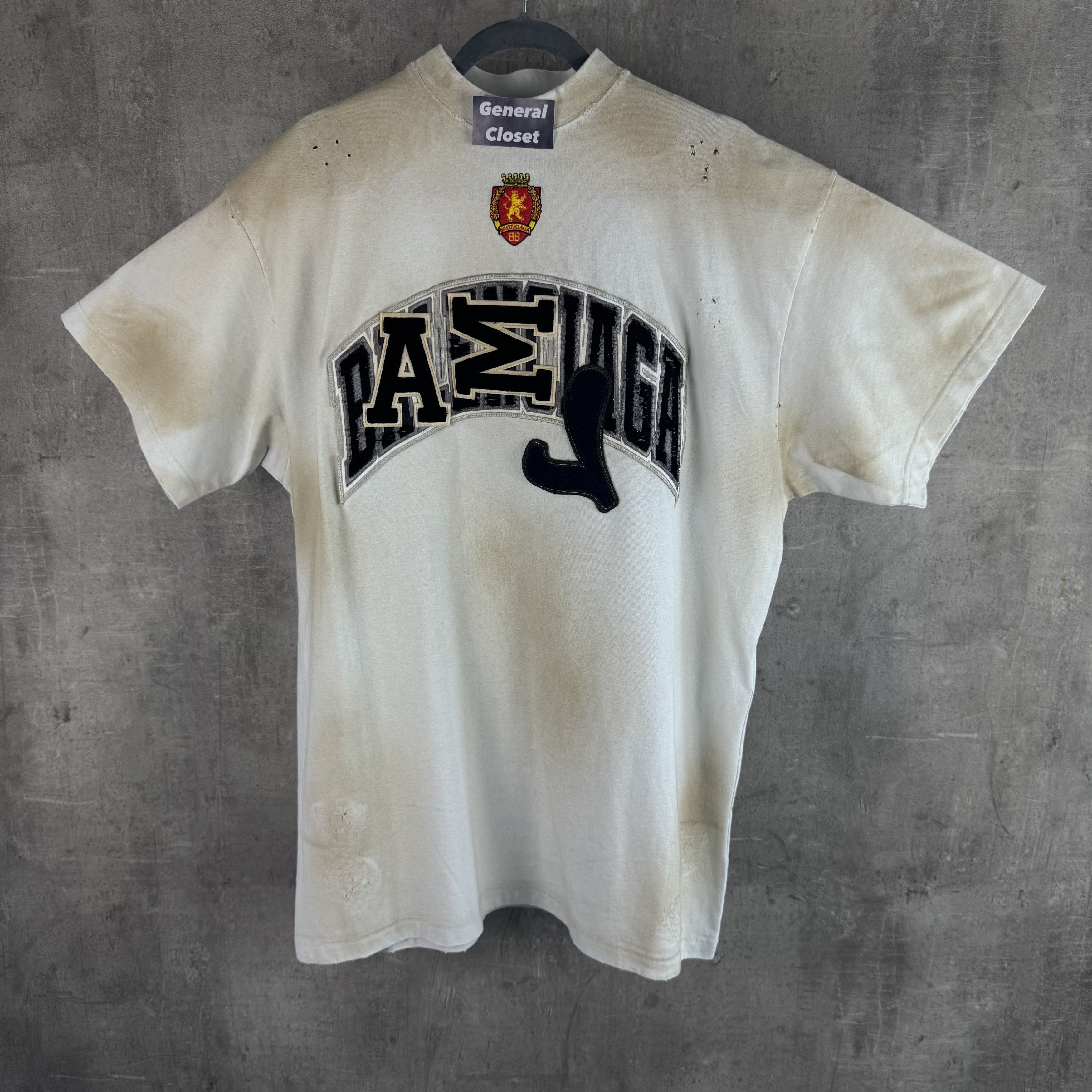 Balenciaga BALENCIAGA Skater Logo Oversized T-Shirt in Dirty White Size US S / EU 44-46 / 1 - 7 Thumbnail