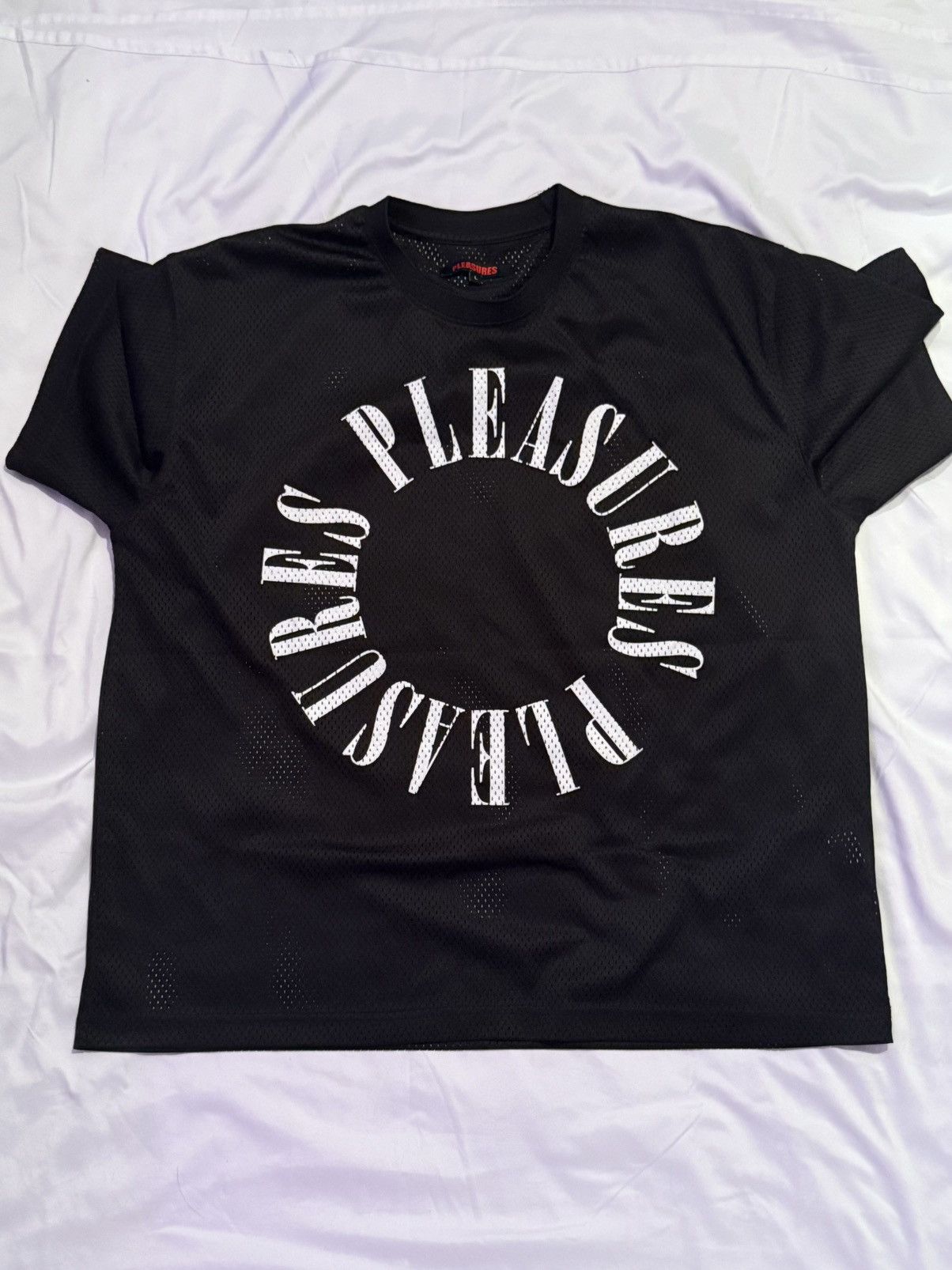 Pleasures Pleasures, “Black with white stamp”, Mesh material Size US L / EU 52-54 / 3 - 1 Thumbnail
