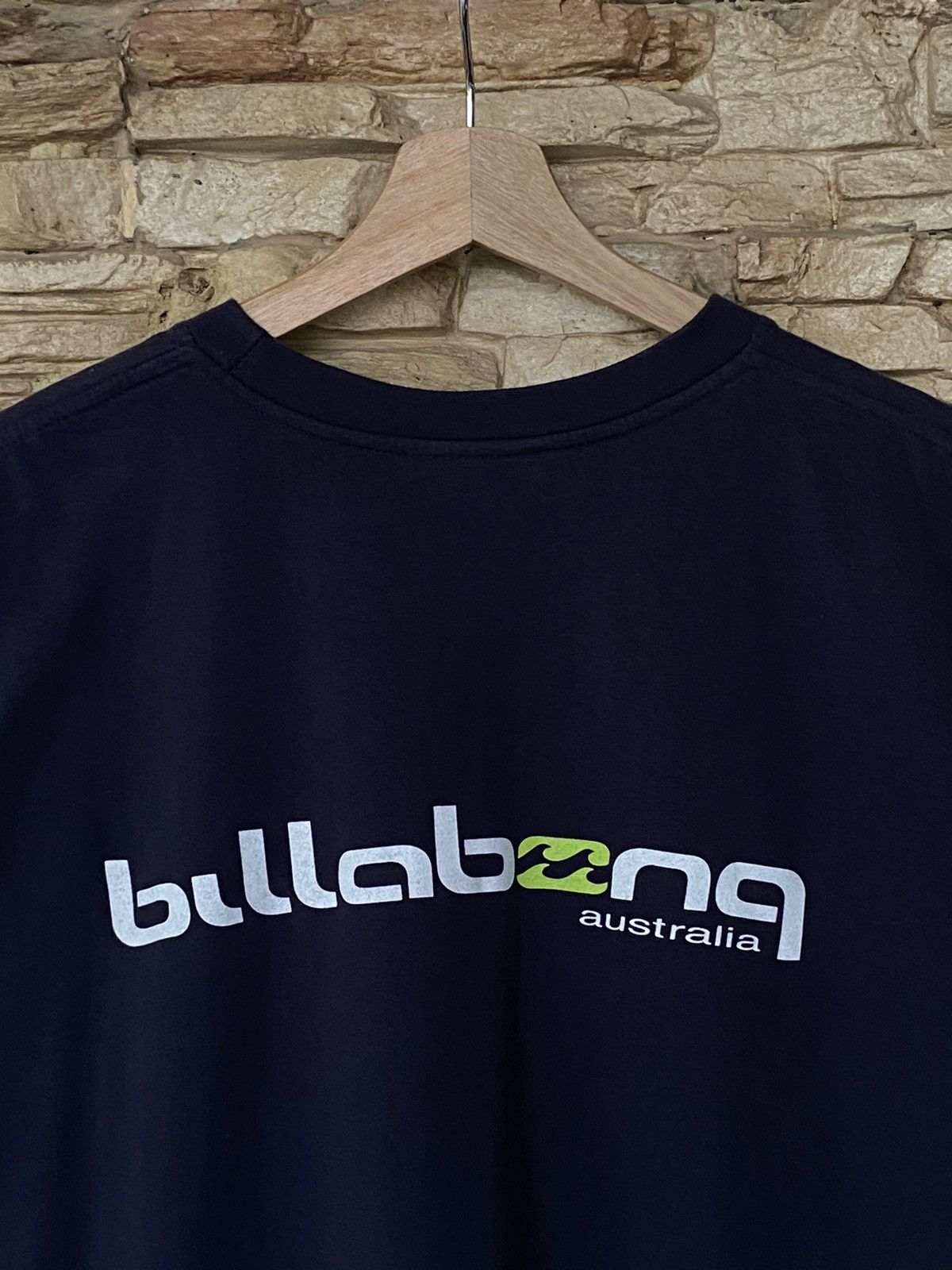 Vintage Vintage 90s Billabong Australia Backhit Print Logo Surfing Tees Size US XL / EU 56 / 4 - 3 Thumbnail