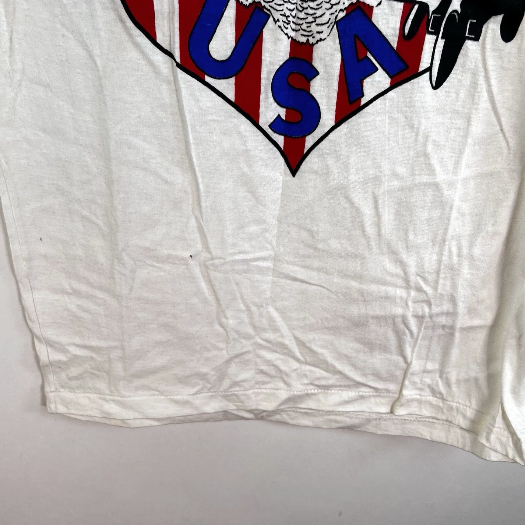Vintage VINTAGE Military T-Shirt Mens SZ M White 90s Desert Storm Graphic Print Casual Casualwear Size US M / EU 48-50 / 2 - 3 Thumbnail