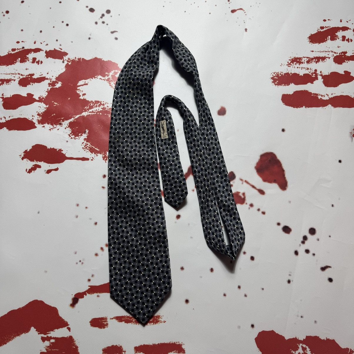Yves Saint Laurent vintage 90s yves saint laurent big logo tie Size ONE SIZE - 1 Thumbnail
