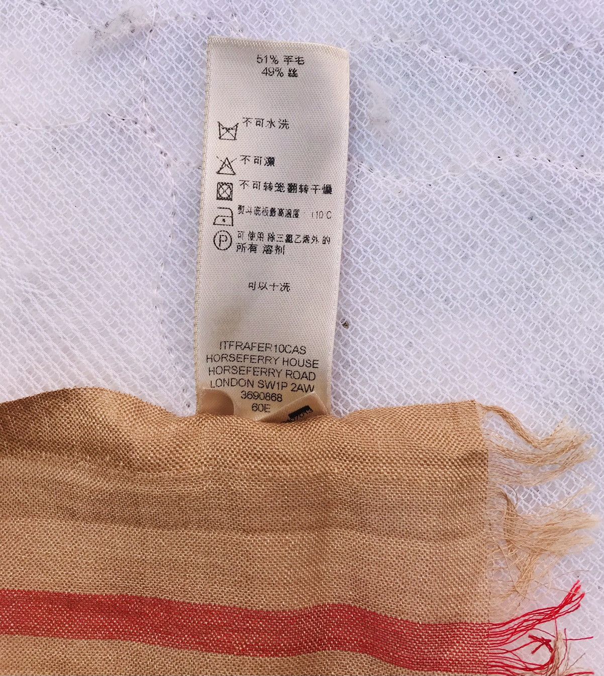 Burberry Burberry Light Nova Check Scarf Shawl Wrap Plaid Wool Silk Size ONE SIZE - 8 Thumbnail