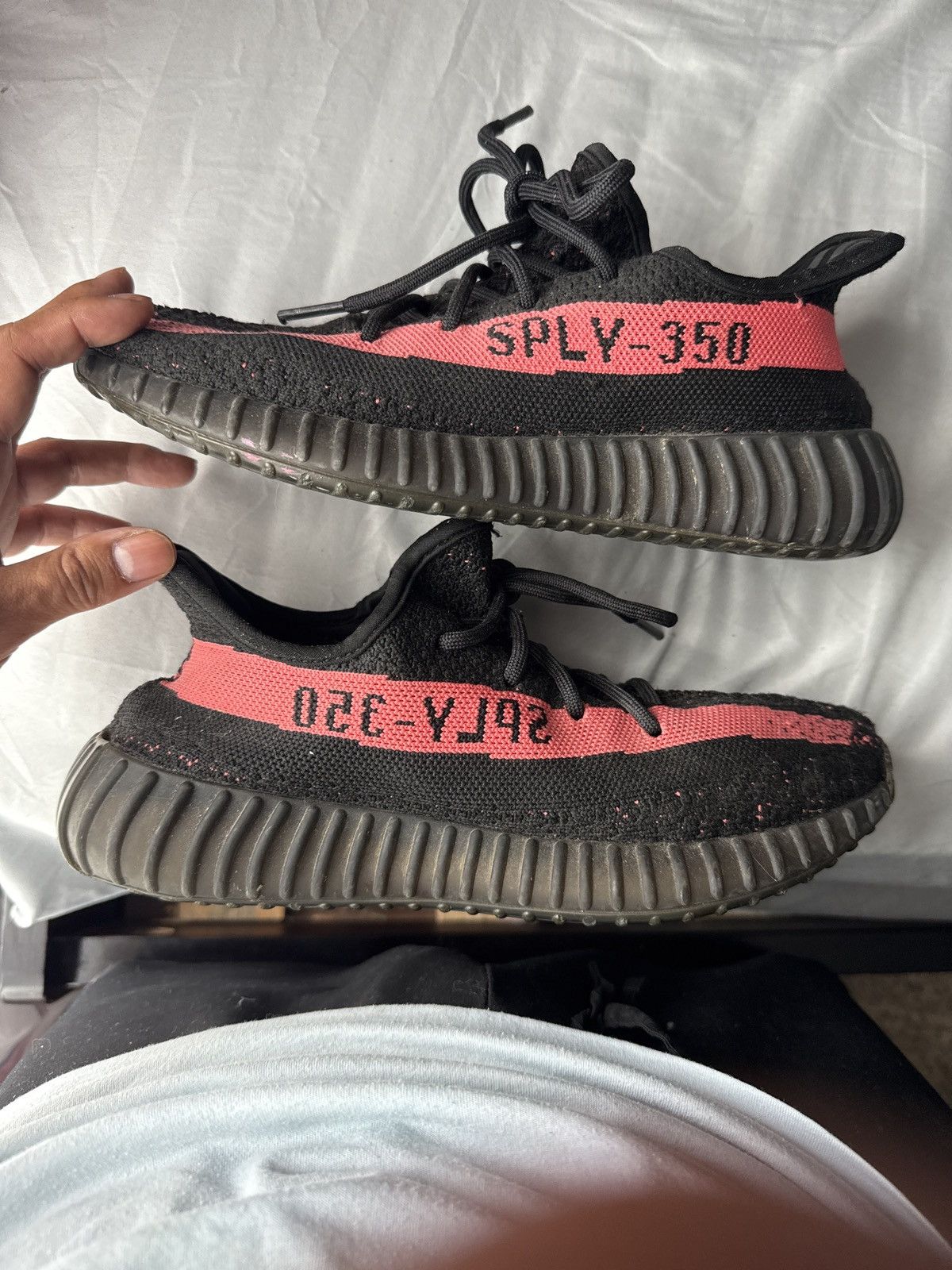 Yeezy Size 8 - adidas Yeezy Boost 350 V2 Low Red Stripe Size US 8 / EU 41 - 2 Thumbnail