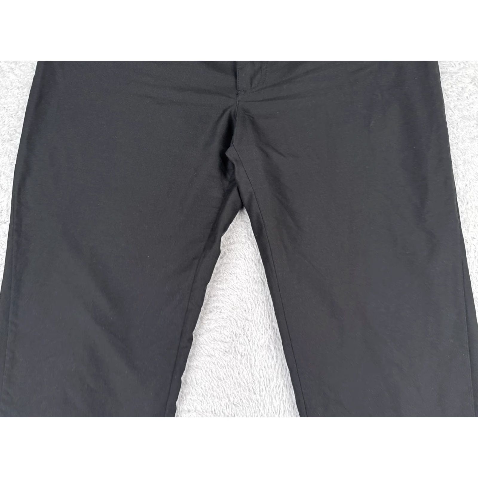 Patagonia Patagonia Pants Women 10 Black Duway Capris 100% Polyester Hiking Outdoor Casual Pants Capris Size 32" / US 10 / IT 46 - 3 Thumbnail