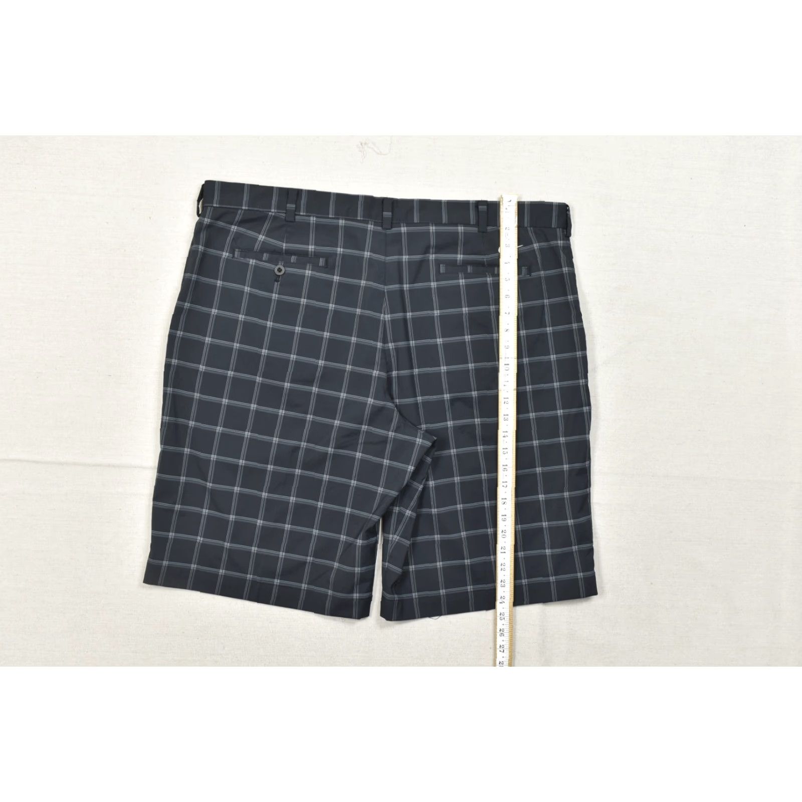 Nike Nike Bermuda Golf Chino Shorts Men Black Plaid Size 42 Polyester Size US 42 / EU 58 - 4 Thumbnail