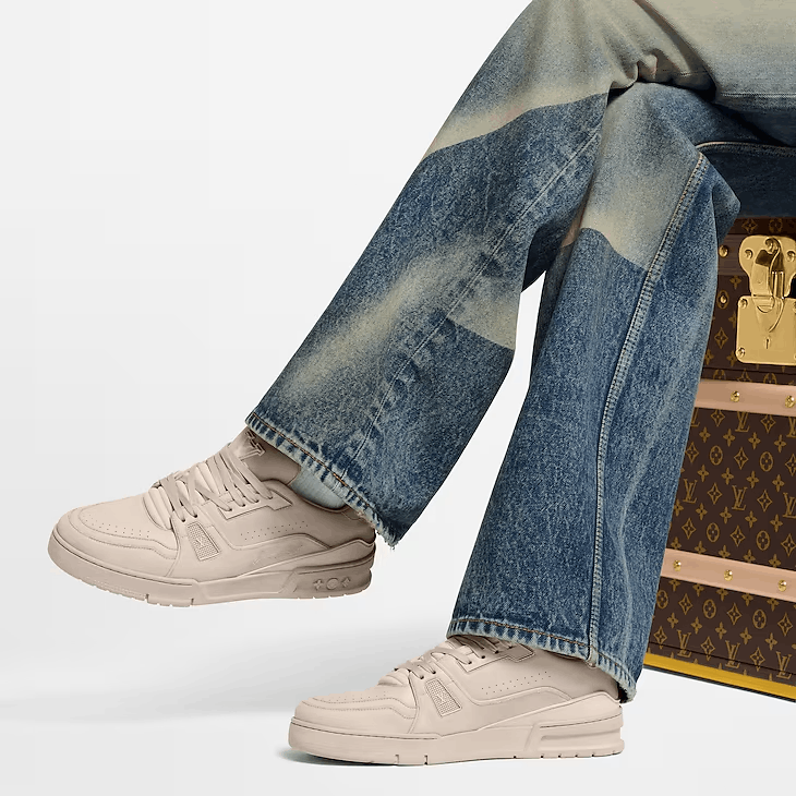 Louis Vuitton LV Distressed Trainers Size US 8 / EU 41 - 5 Thumbnail