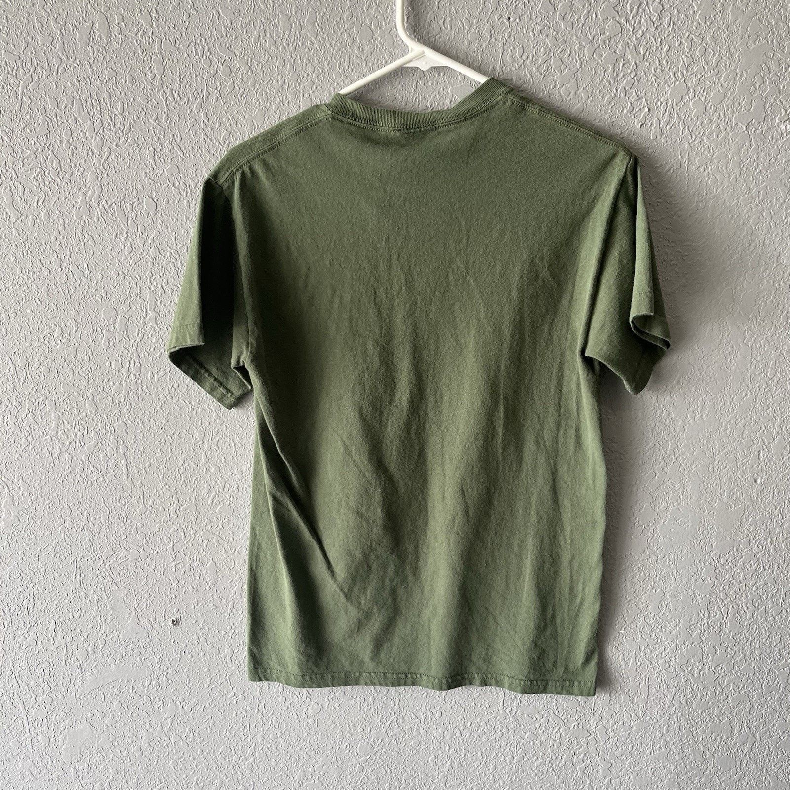 Gildan Vintage Black Panther Nature Theme Park Green Tshirt Mens S Size US S / EU 44-46 / 1 - 5 Thumbnail