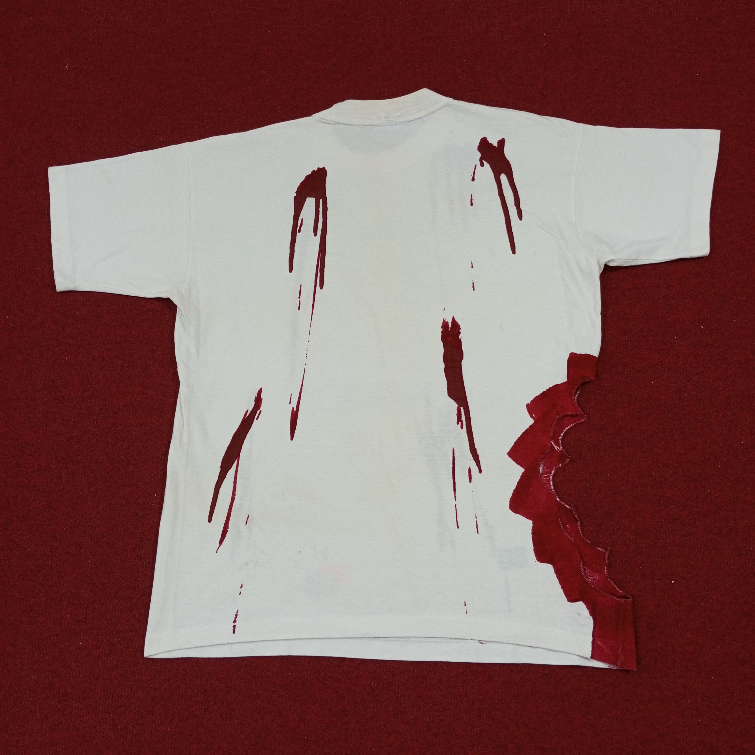 Vintage Shark Attack Shark Catchers Club Australia Vintage Tshirt Size US L / EU 52-54 / 3 - 4 Thumbnail