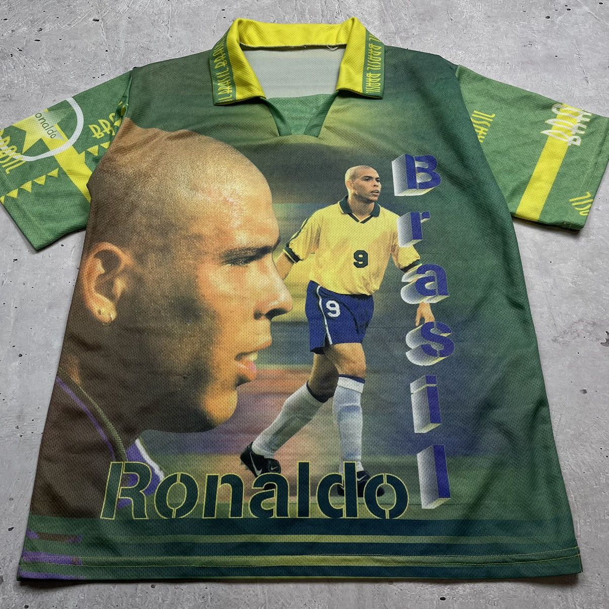 Vintage Vintage Ronaldo Brazil soccer Shirt football jersey Y2k Size US L / EU 52-54 / 3 - 4 Thumbnail