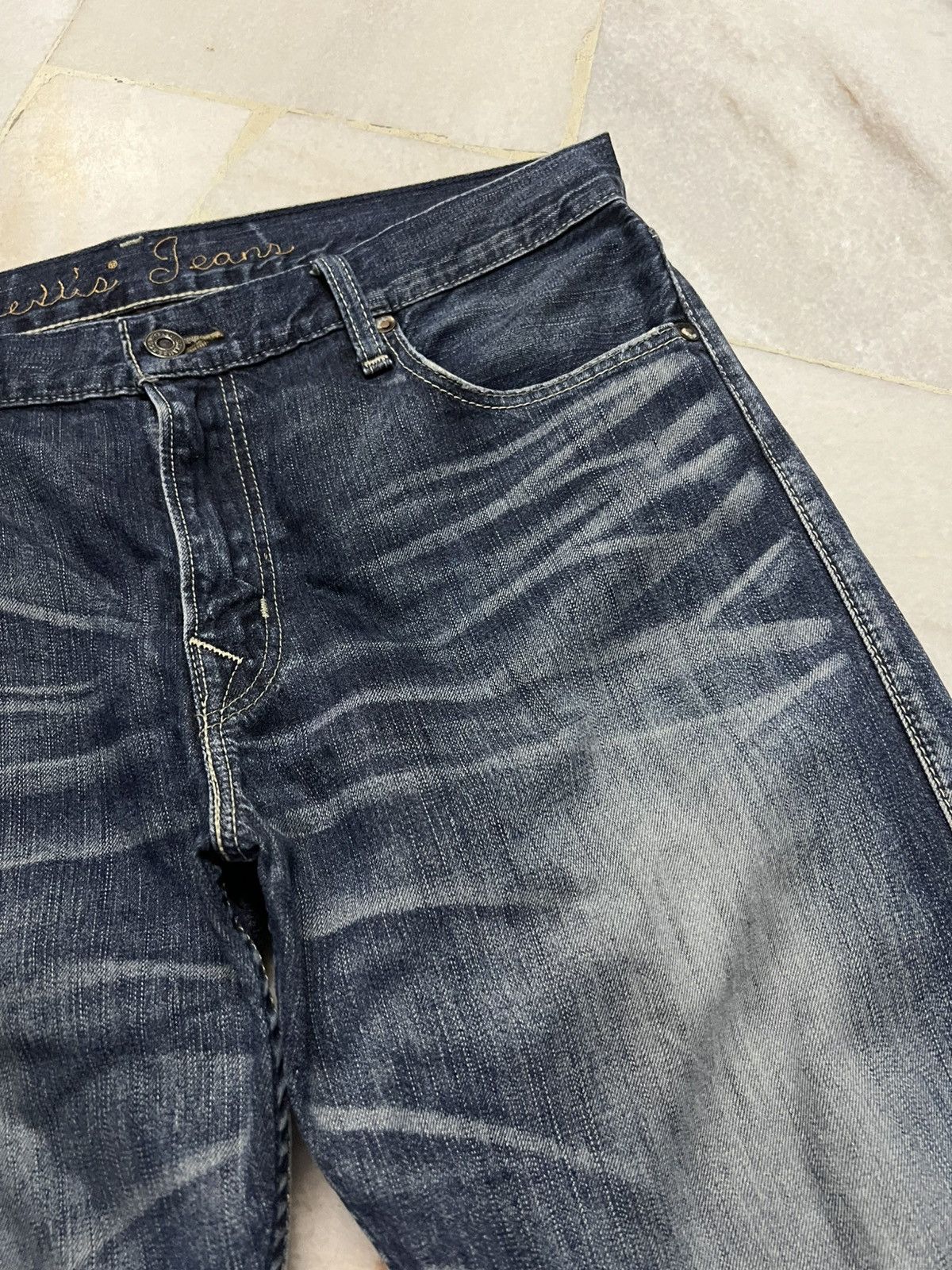 Jean × Levi's × Vintage 💥Vintage Levis 202 Distressed Faded Blue Jeans Size US 33 - 8 Thumbnail