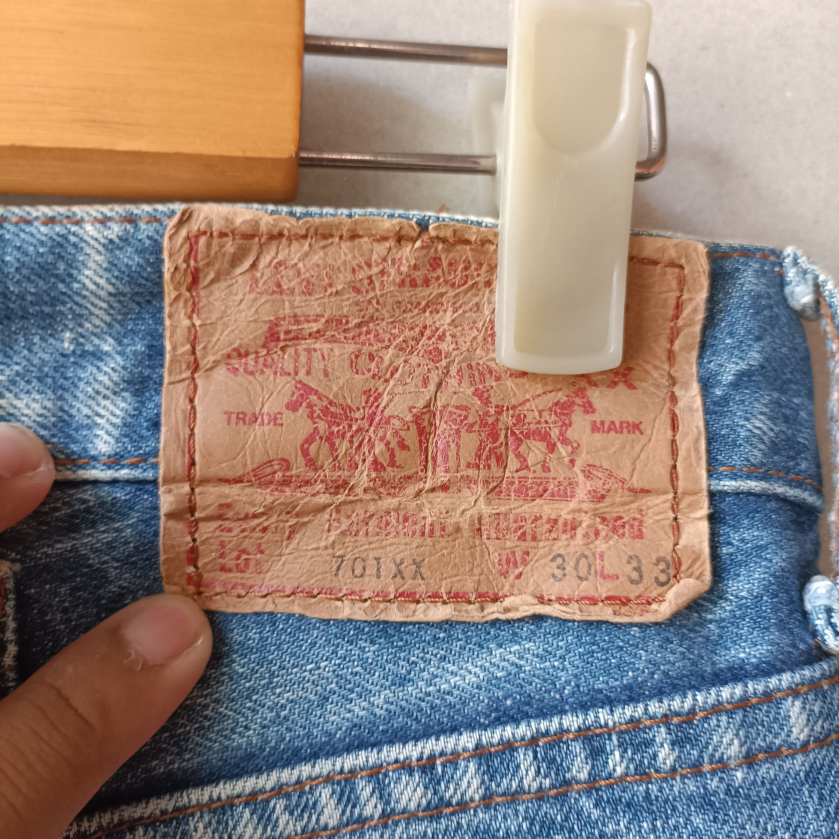 Levi's LEVI’S 701-XX BIG E MODEL 1937 JAPAN MADE🇯🇵 BUTTON J22 Size US 30 / EU 46 - 12 Thumbnail
