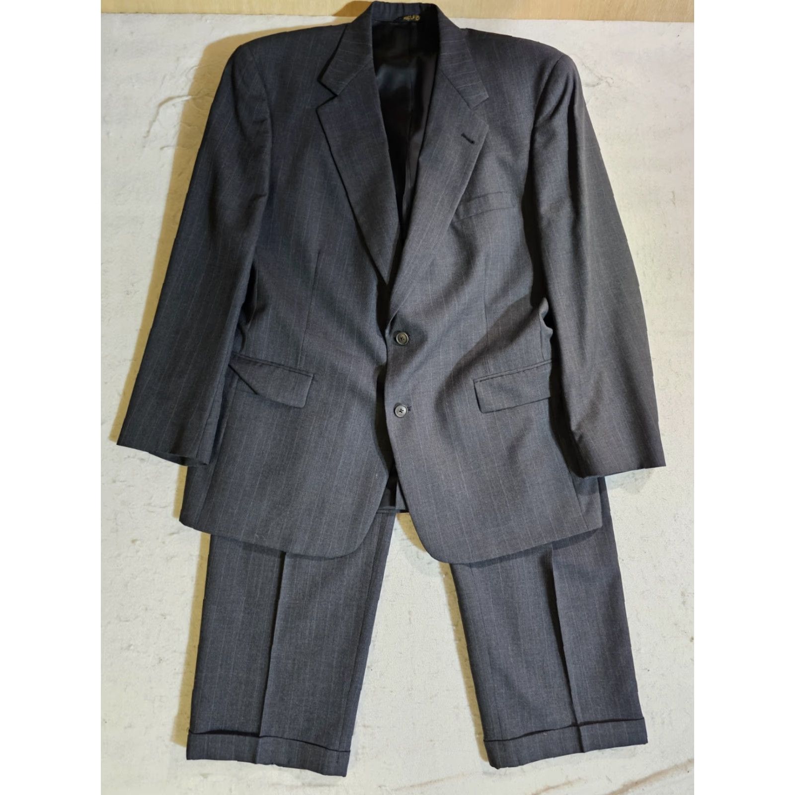Austin Reed VINTAGE Austin Reed Signature 2 Pc Suit 100% Wool Grey Pin Striped Men's 44R 34x30 Size 44R - 2 Thumbnail