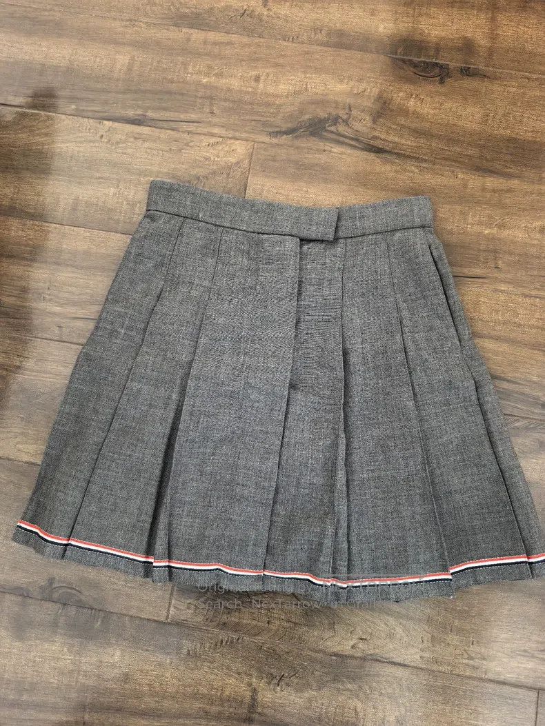 Thom Browne Thom Browne Gray wool pleated skirt Size 26" / US 2 / IT 38 - 2 Thumbnail