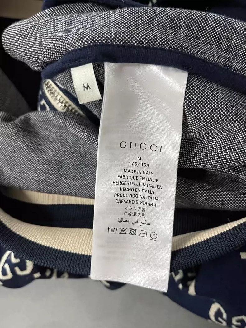 Gucci Gucci Full logo coat Size US M / EU 48-50 / 2 - 7 Thumbnail
