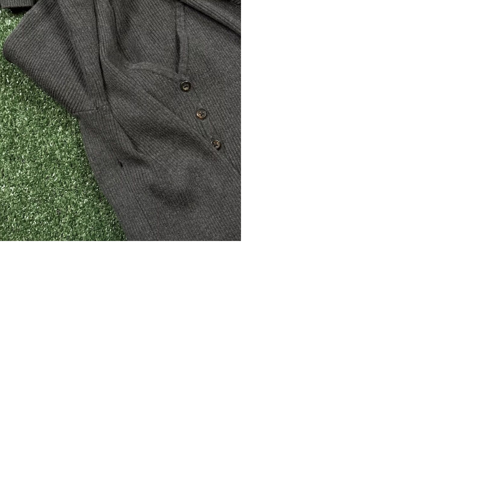 Brandy Melville Brandy Melville Women's Gray Cropped Long Sleeve Casual Shirt Size M Size M / US 6-8 / IT 42-44 - 9 Thumbnail