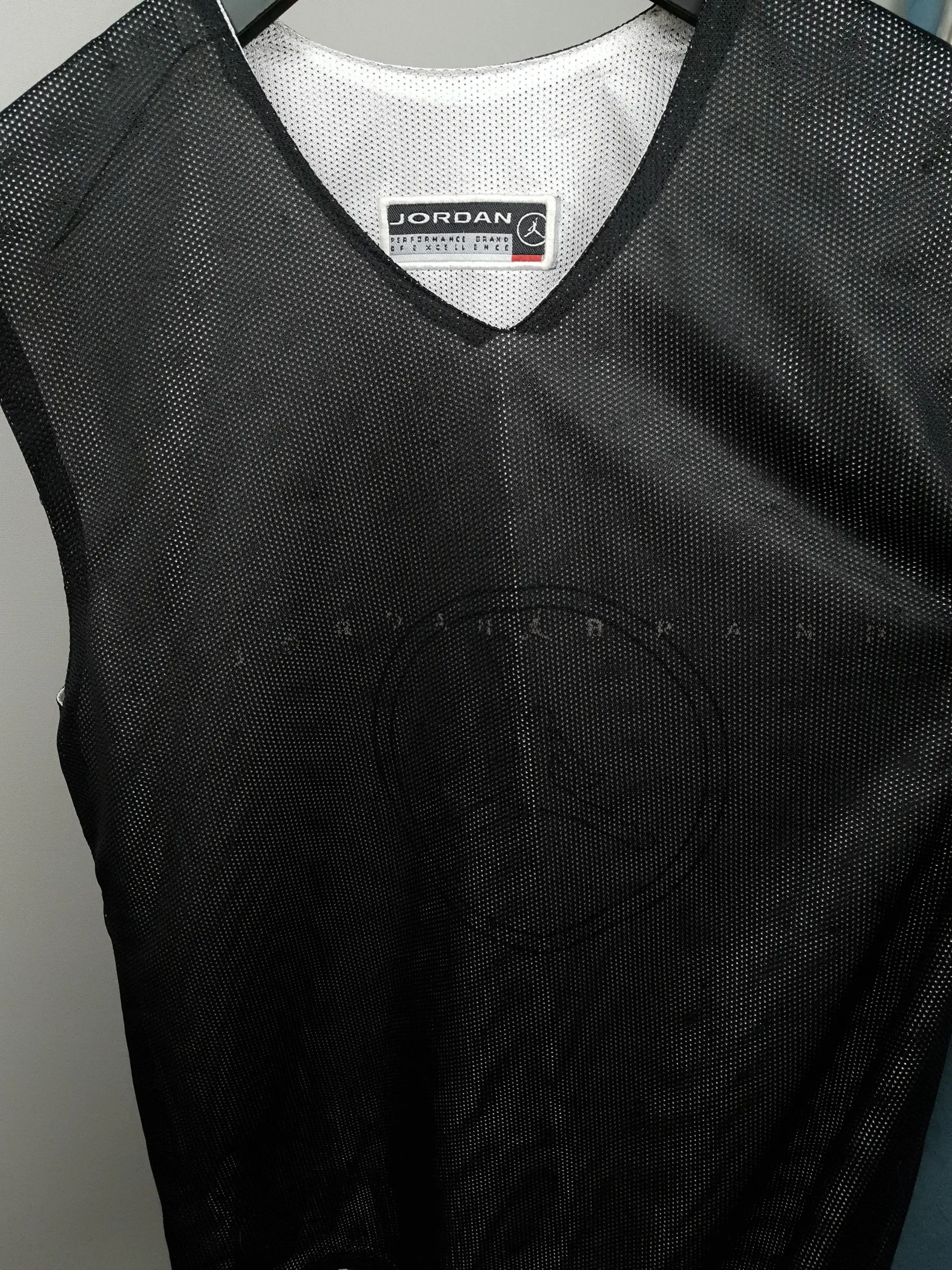 Jordan Brand Y2K Nike Air Jordan Basketball Mesh Sleeveless NBA Jersey Size US M / EU 48-50 / 2 - 3 Thumbnail