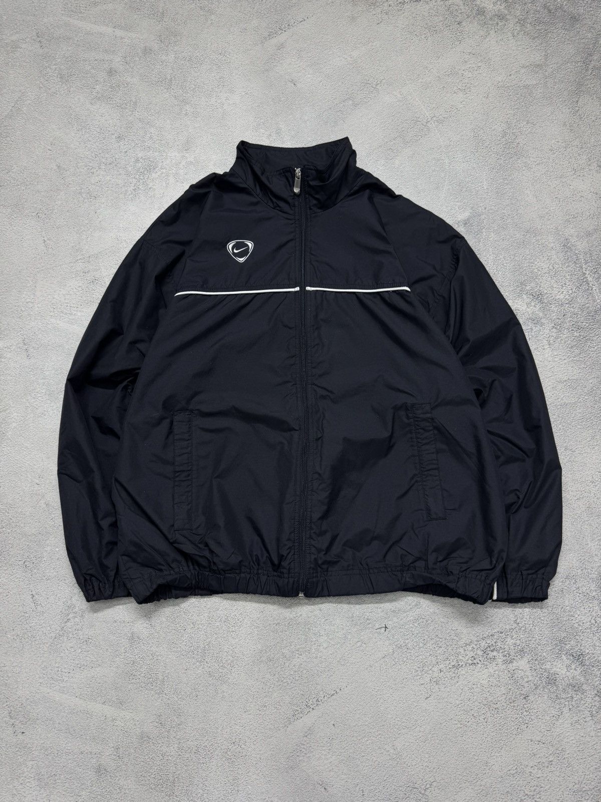 Nike Vintage Y2K Nike Nylon Mini Logo Jacket 00’s Size US L / EU 52-54 / 3 - 1 Thumbnail