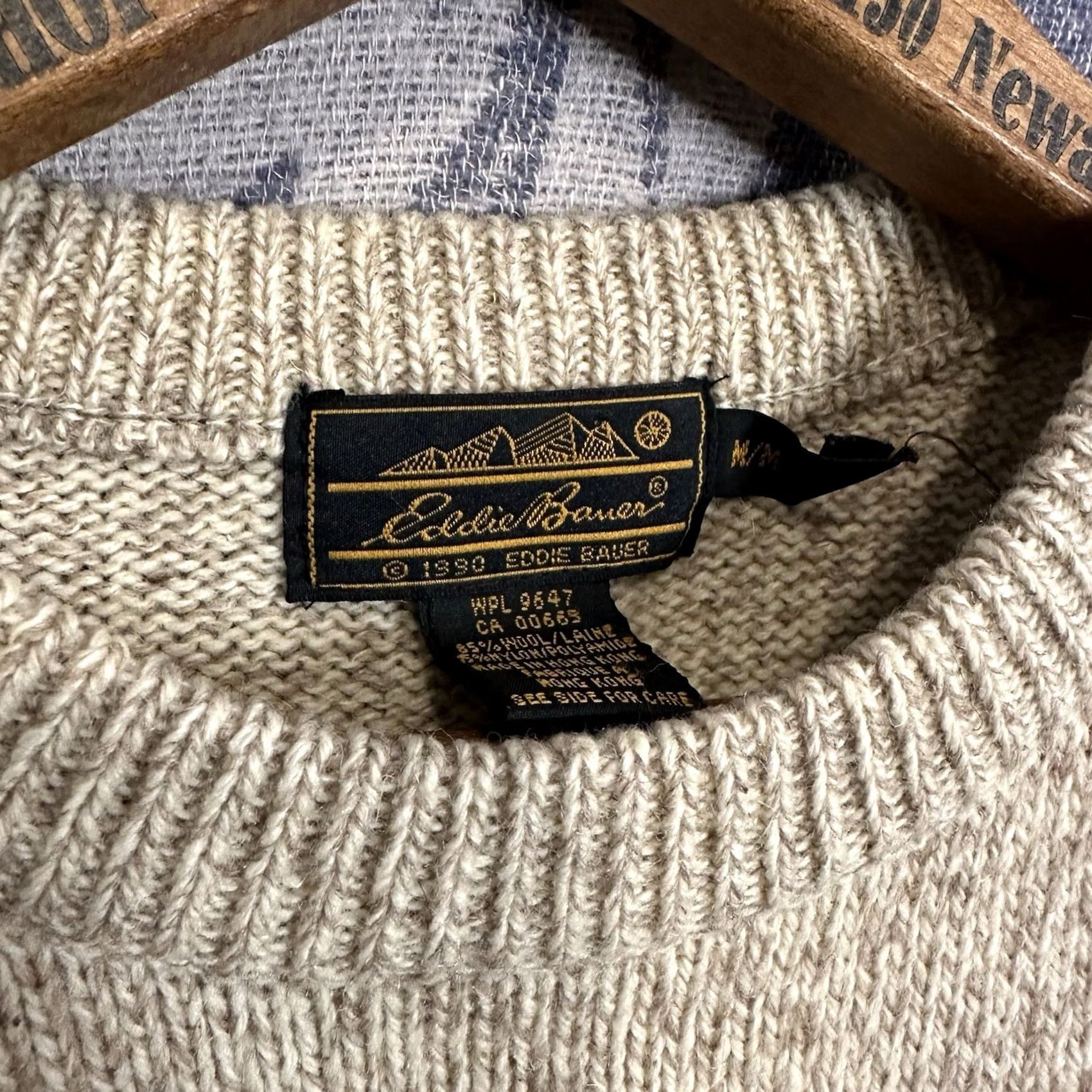 Eddie Bauer VINTAGE Eddie Bauer Women's Sweater Knit Floral Wool Blend Green 1990s 90s Pullover Regular M Green Womens Medium Size M / US 6-8 / IT 42-44 - 2 Thumbnail