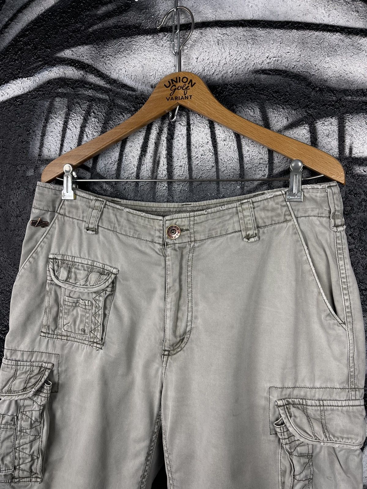 Alpha Industries Alpha Industries Vintage Grey Cotton Cargo Shorts Men’s Size Medium Size US 32 / EU 48 - 3 Thumbnail