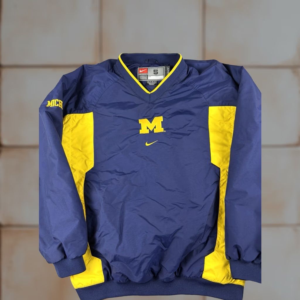 Nike VINTAGE Nike Michigan Wolverines Windbreaker Pullover Mens S Center Swoosh Jacket Size US S / EU 44-46 / 1 - 1 Thumbnail