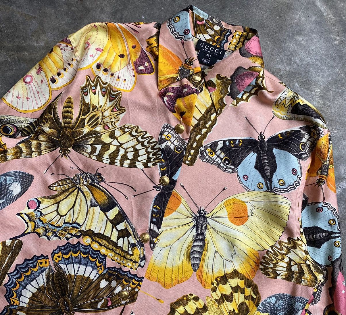 Gucci Gucci SS92 Butterfly Print Silk Shirt Size M / US 6-8 / IT 42-44 - 4 Thumbnail