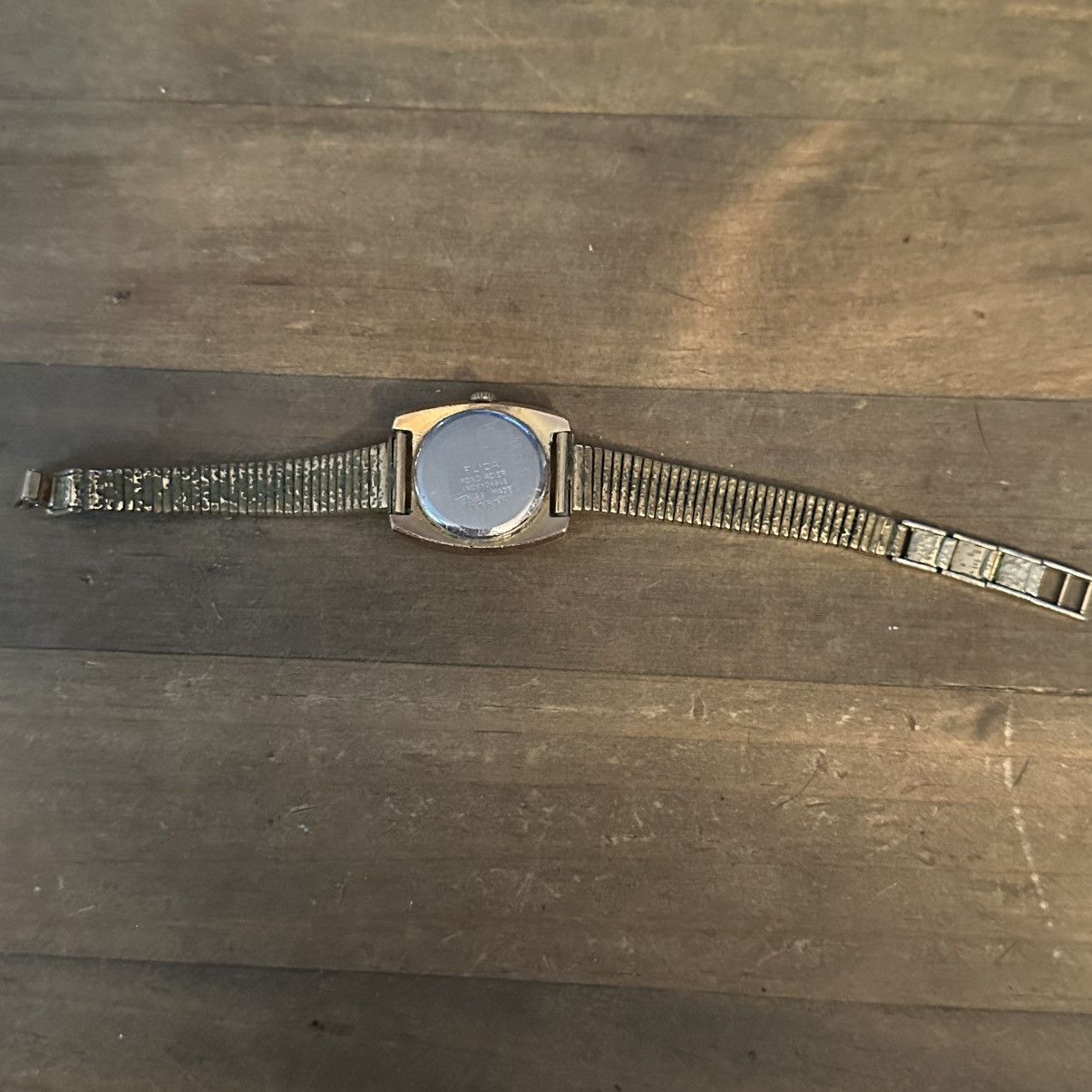 Vintage Vintage FLICA 17 Jewels gold tone watch Size ONE SIZE - 7 Thumbnail