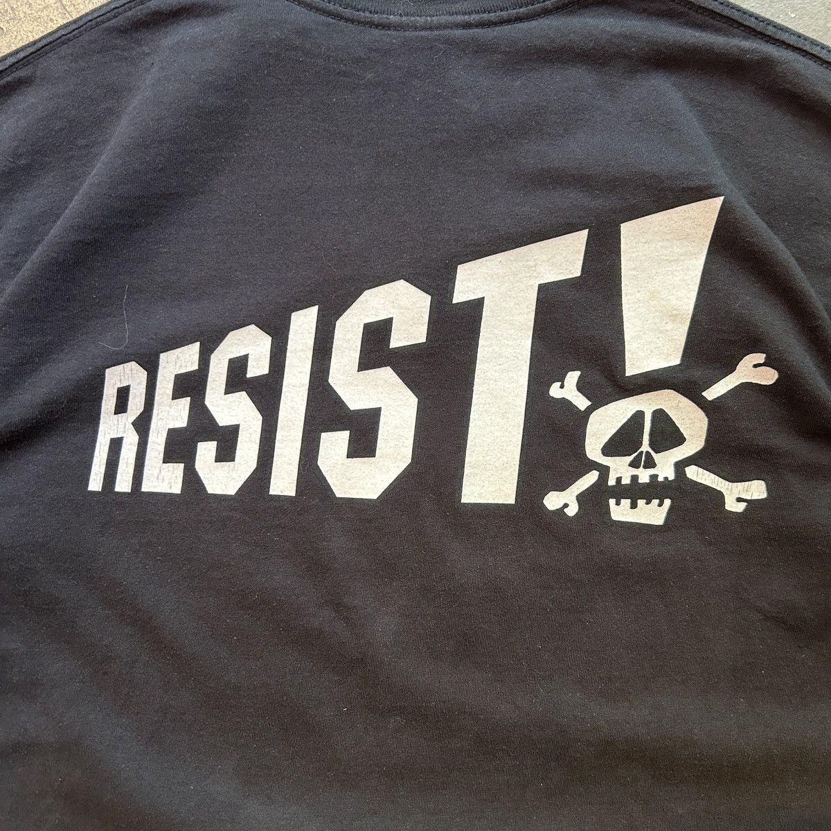 Stussy Stüssy Corporation “RESIST!” Size US L / EU 52-54 / 3 - 5 Thumbnail