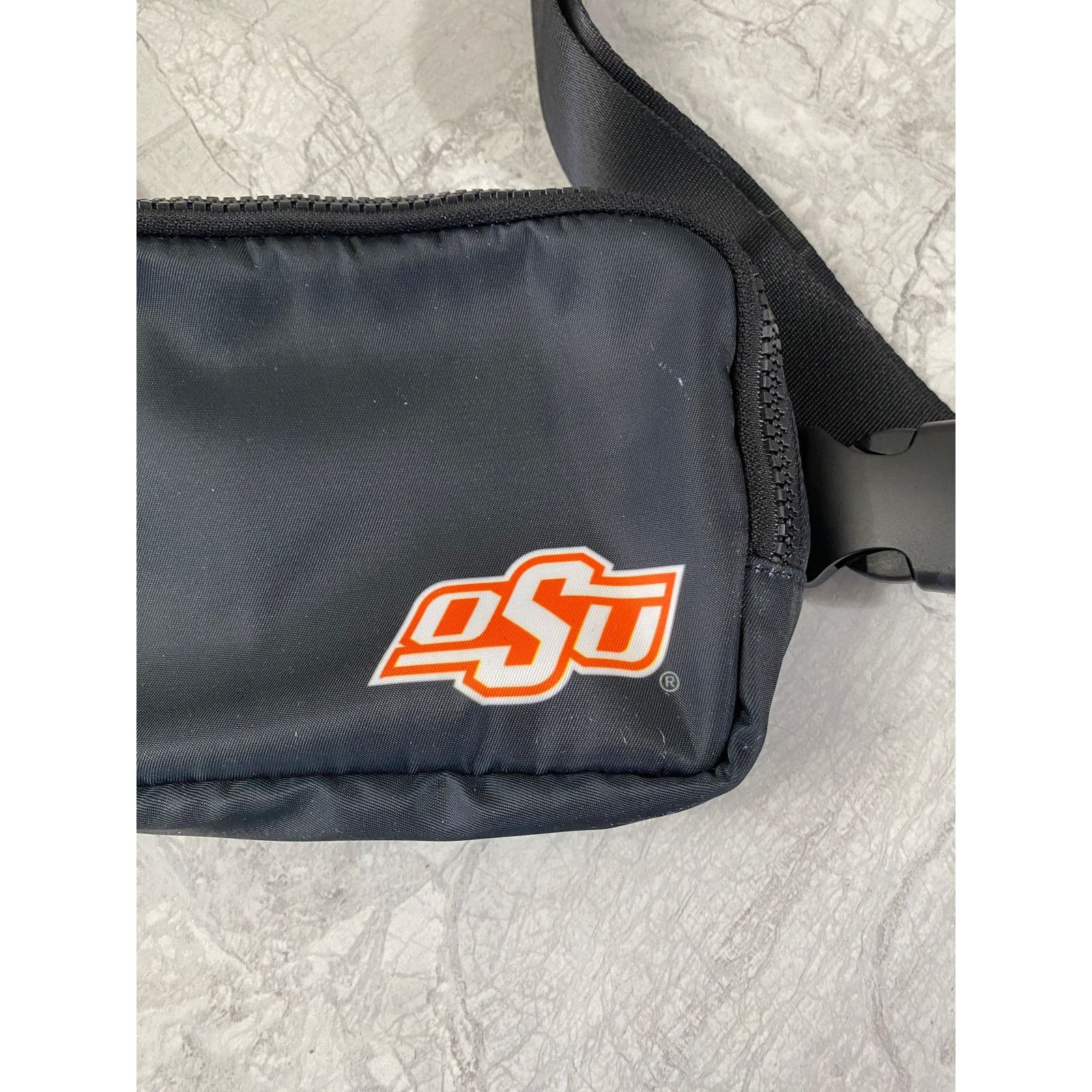 NCAA NWT Oklahoma State Cowboys Stadium Size 6.5"x4.5" Fanny Pack Size ONE SIZE - 3 Thumbnail