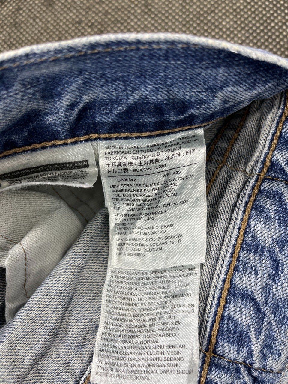 Levi's Vintage Levis 505 Ripped Jeans - J697 Size US 32 / EU 48 - 6 Thumbnail