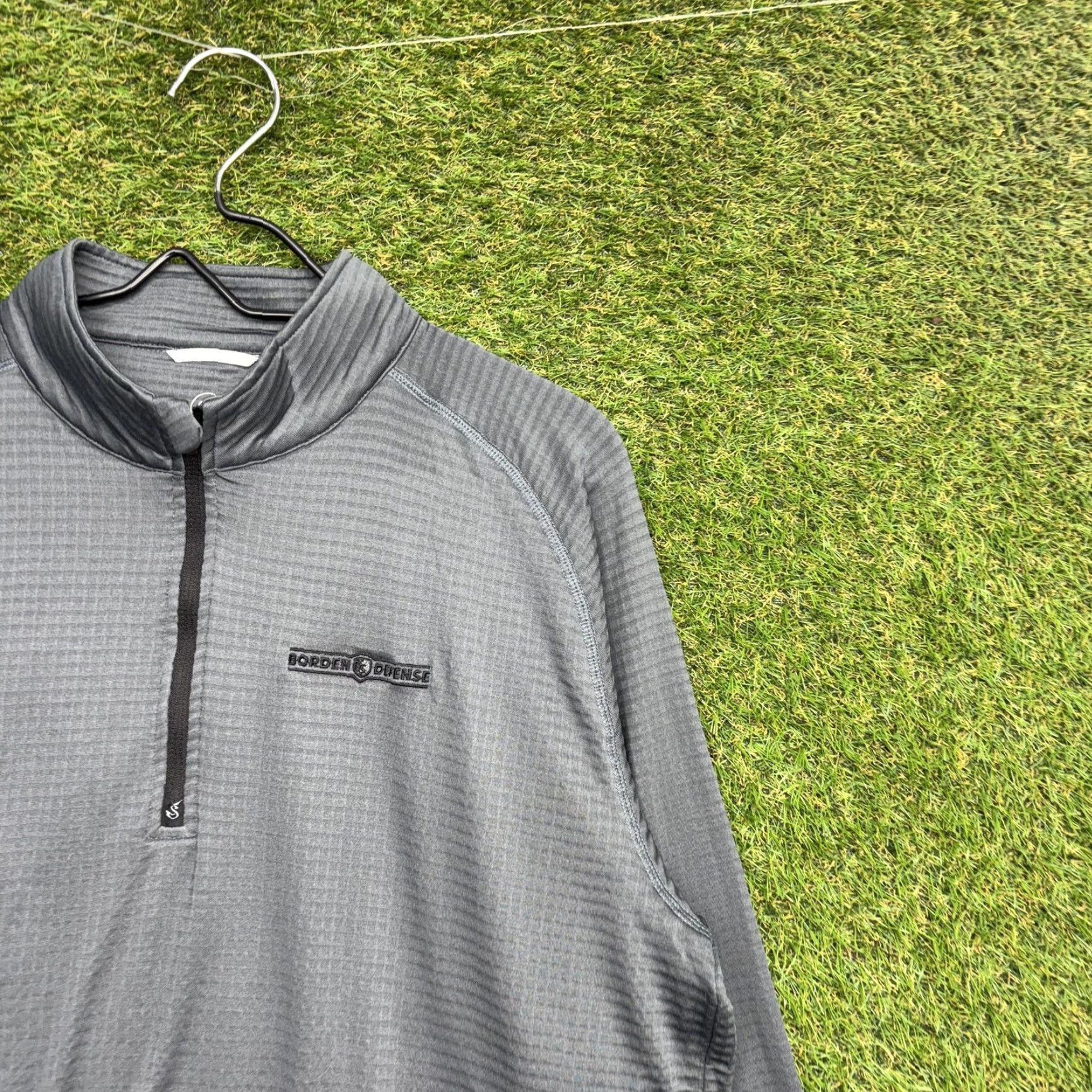 Vintage Swannies Sweatshirt Mens Large Gray 1/4 Zip Mock Neck Golf Borden Defense Shirt 1/4 Zip Pullover Raglan Sleeve Long Sleeve Casual Regular Size US L / EU 52-54 / 3 - 2 Thumbnail