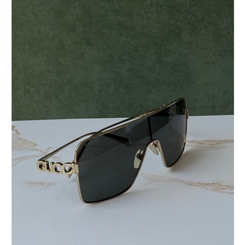 Gucci NEW Gucci GG1936S Gold Mask Grey Lens Sunglasses $710 Size ONE SIZE - 7 Thumbnail