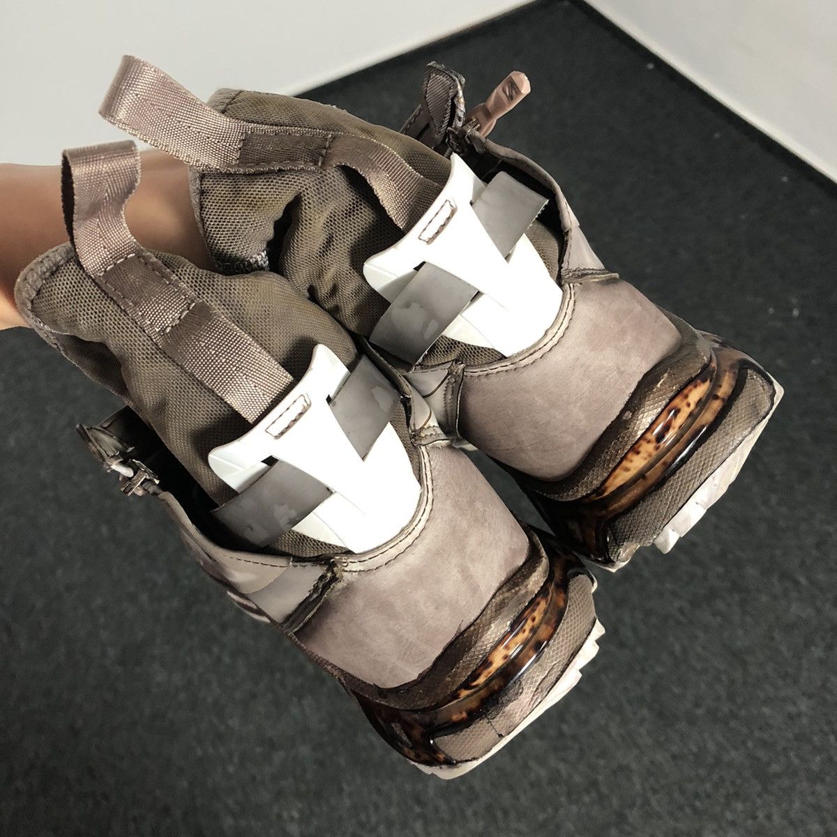 11 By Boris Bidjan Saberi × Salomon Salomon x 11 BBS Bamba 3 Oil Brown Size US 11 / EU 44 - 9 Thumbnail