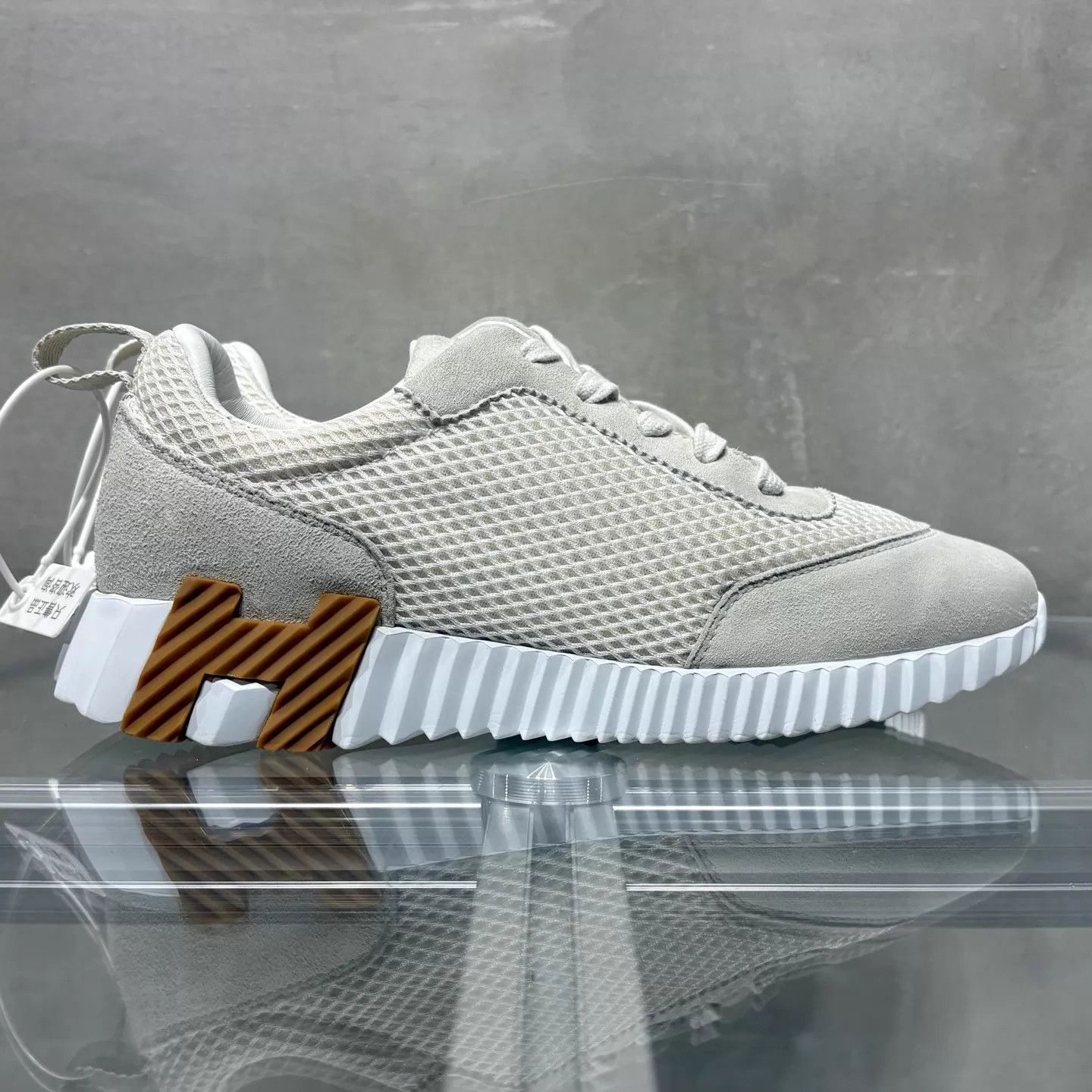 Hermes Hermes Bouncing White Sneaker 37.5 YH25945 Size US 7 / IT 37 - 4 Thumbnail